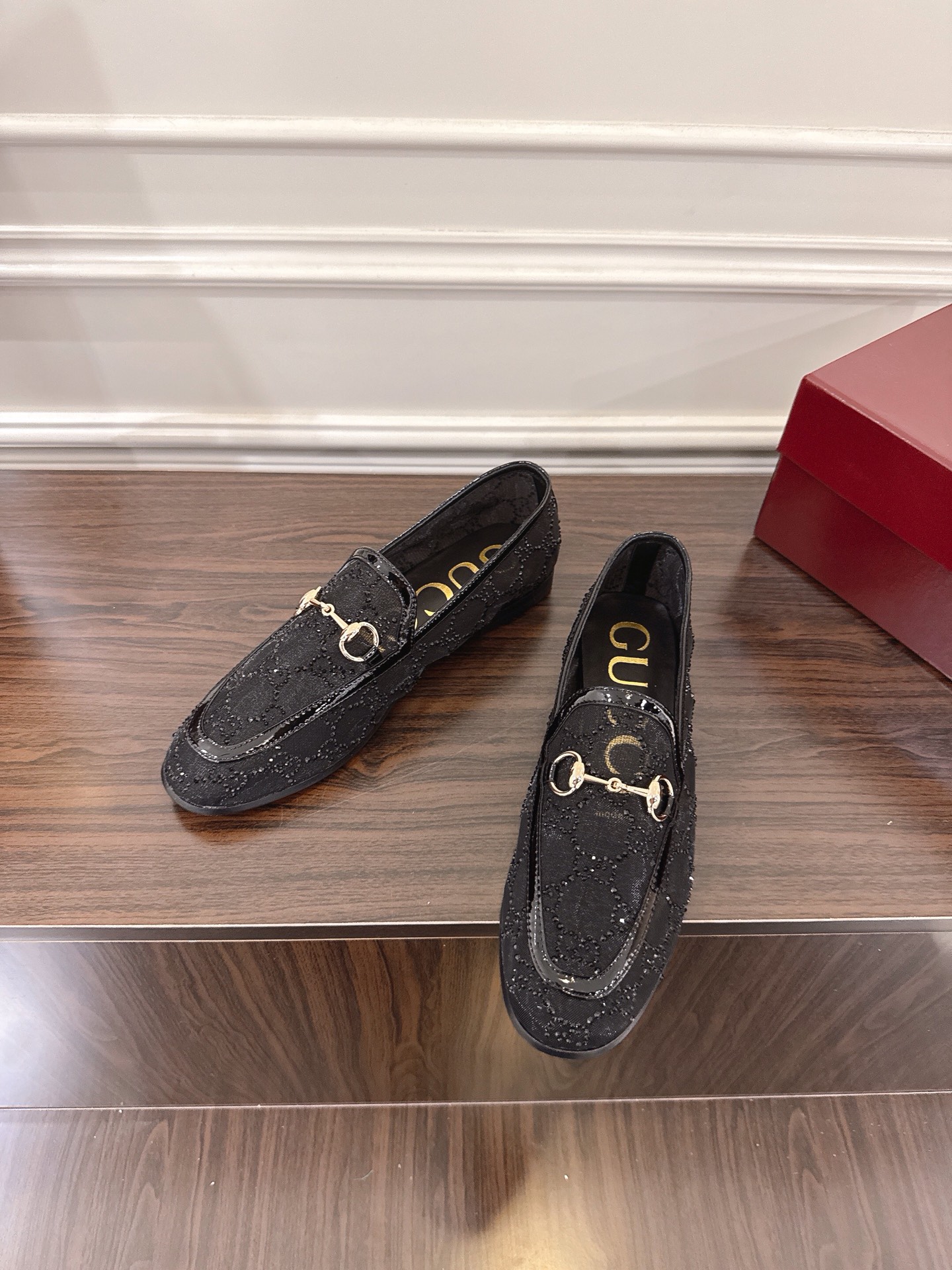Gucci Jordaan Loafer Shoes for Women, Slip-On Style, Comfortable and Elegant 5 i1752079709763 7365 0 3