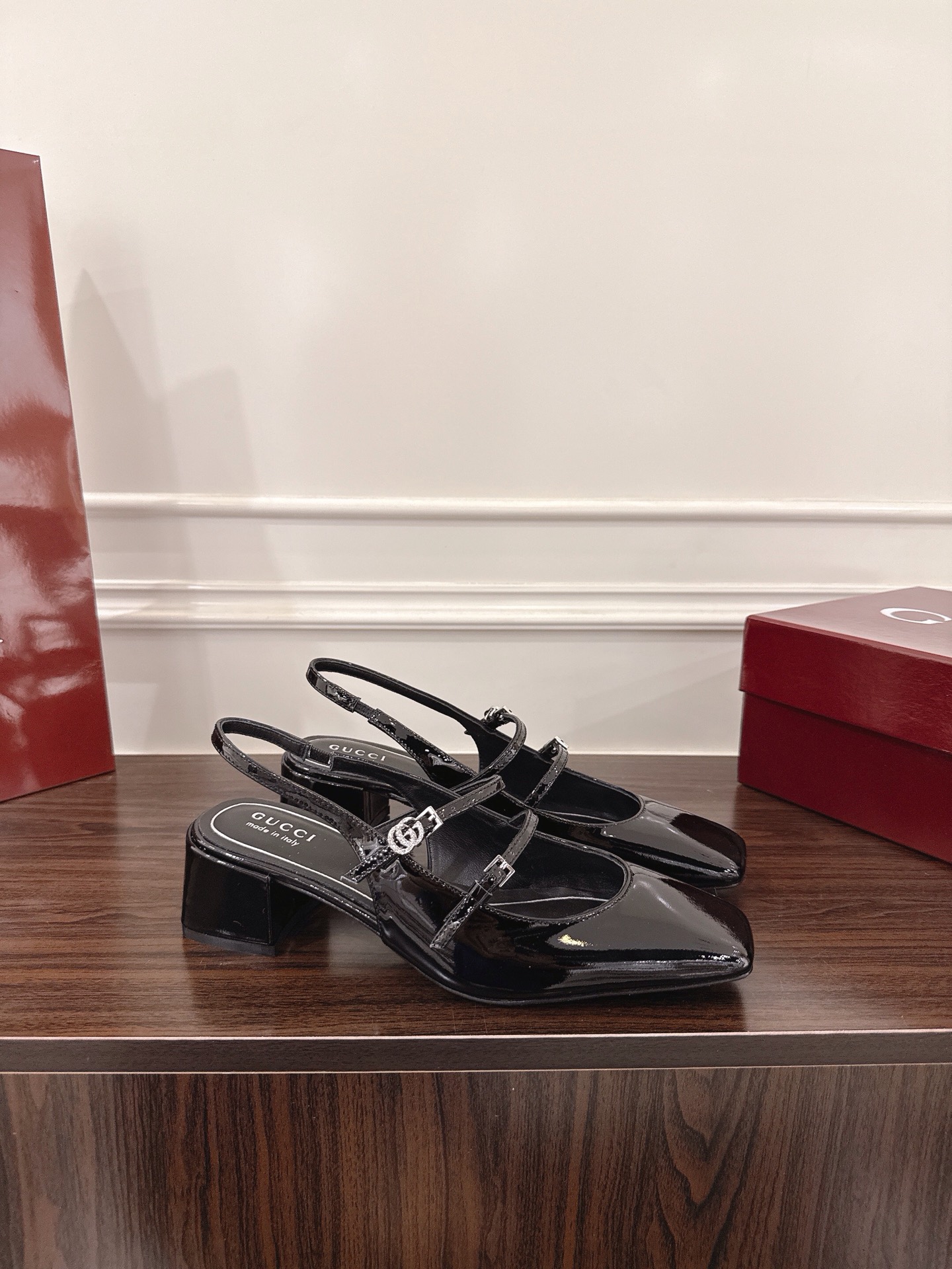 Gucci Women's Slingback Pumps Patent Leather Square Toe Heels Shoes 3 i1752082066165 3558 0 2
