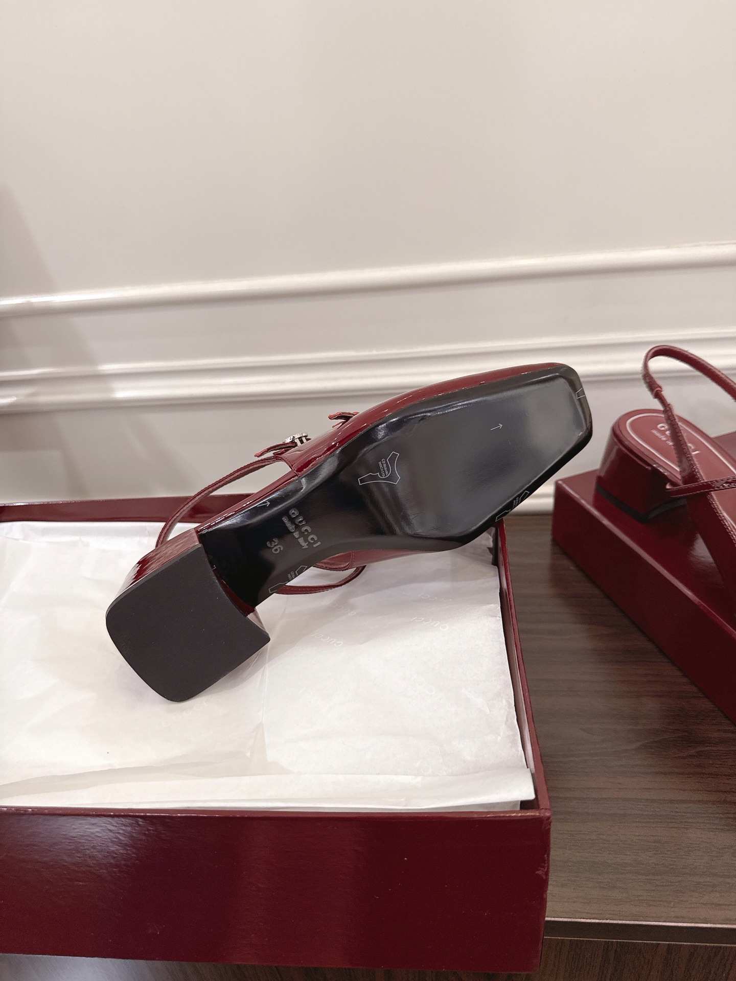 Gucci Women's Slingback Pumps - Patent Leather - Size 35-42 - Stylish Heel 9 i1752082123266 6155 0 8