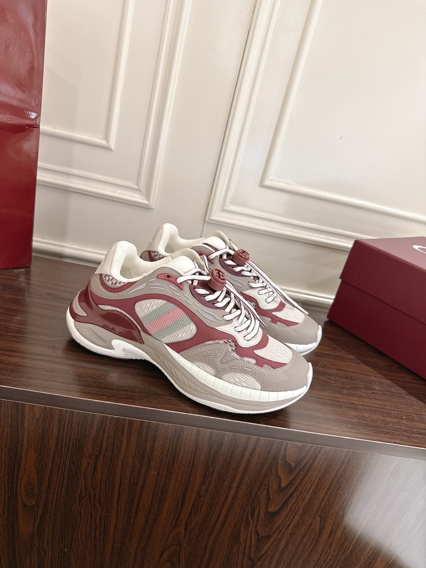 Gucci 2.0 スニーカー カップル用 休闲デザイン