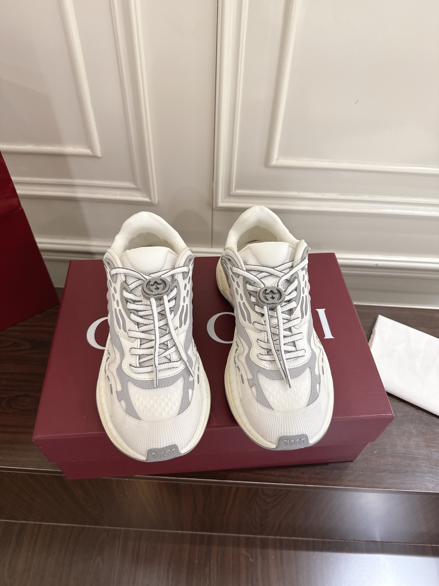 Gucci 2.0 スニーカー カップル用 休暇に最適なレトロデザイン