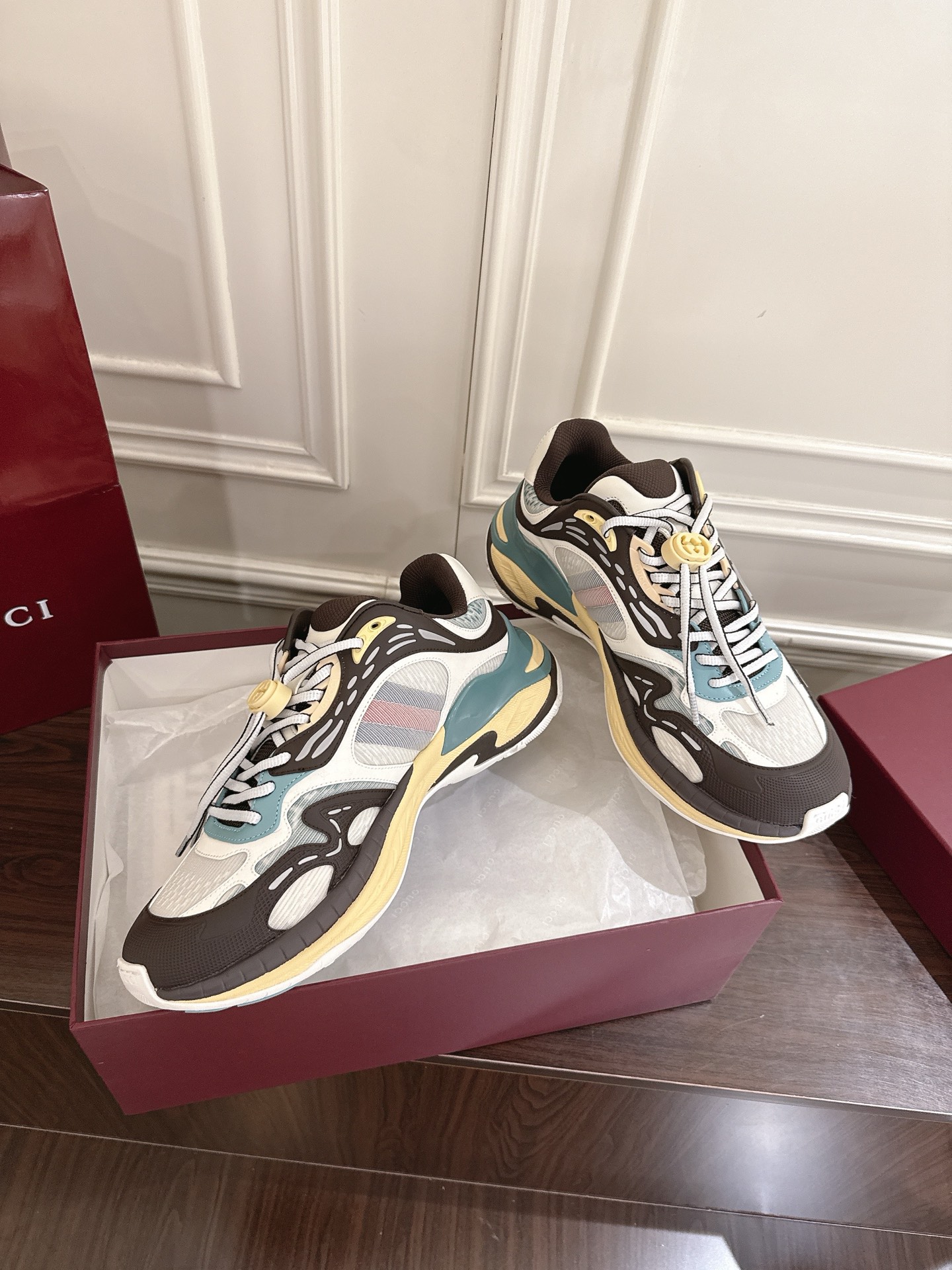 Gucci 2.0 スニーカー カップル向け ヴィンテージ スタイル