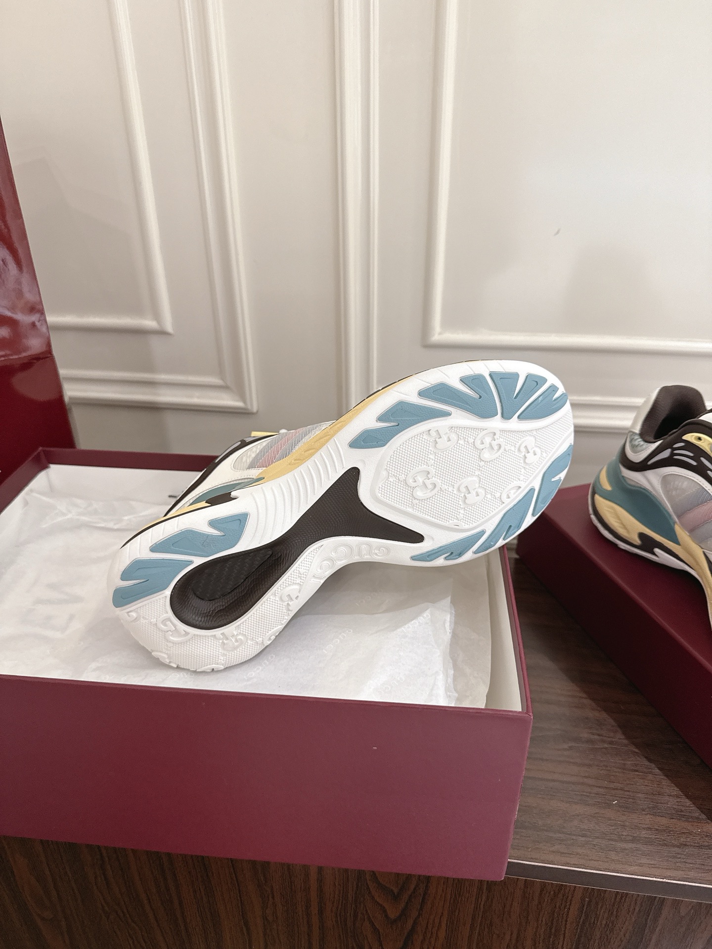 Gucci 2.0 スニーカー カップル向け ヴィンテージ スタイル