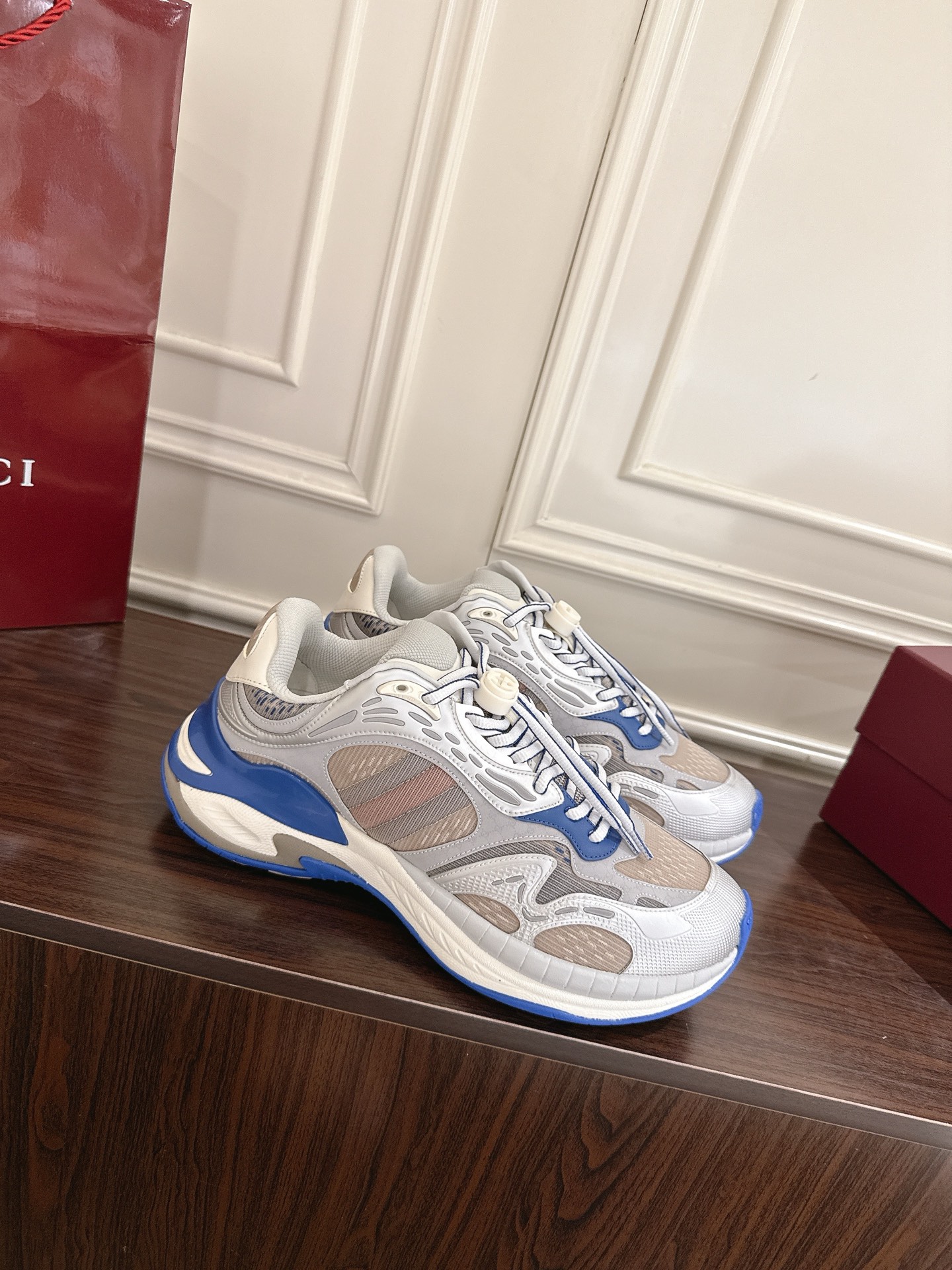 Gucci 2.0 スニーカー カップル向け 复古デザイン