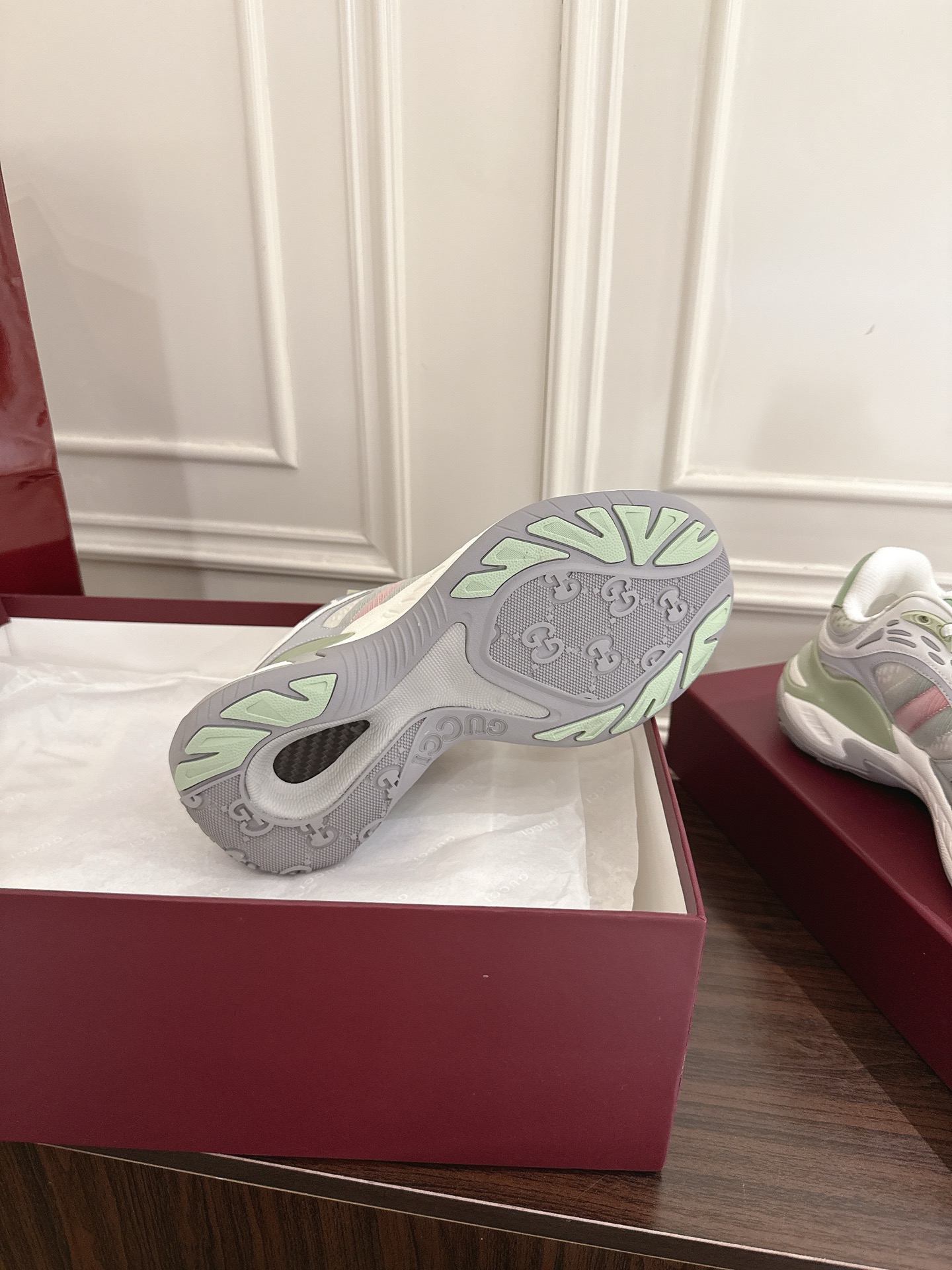 Gucci 2.0 スニーカー 男女兼用 Retro & Comfort