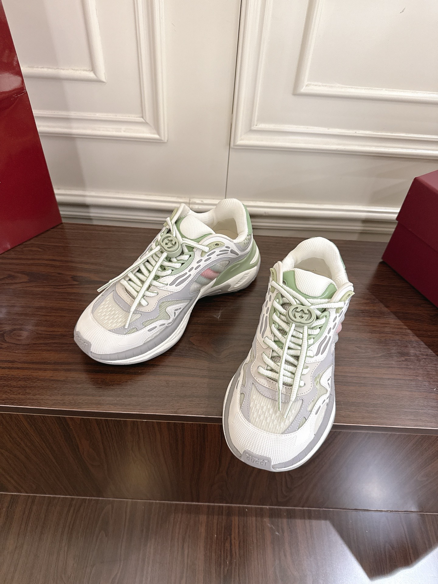 Gucci 2.0 スニーカー 男女兼用 Retro & Comfort