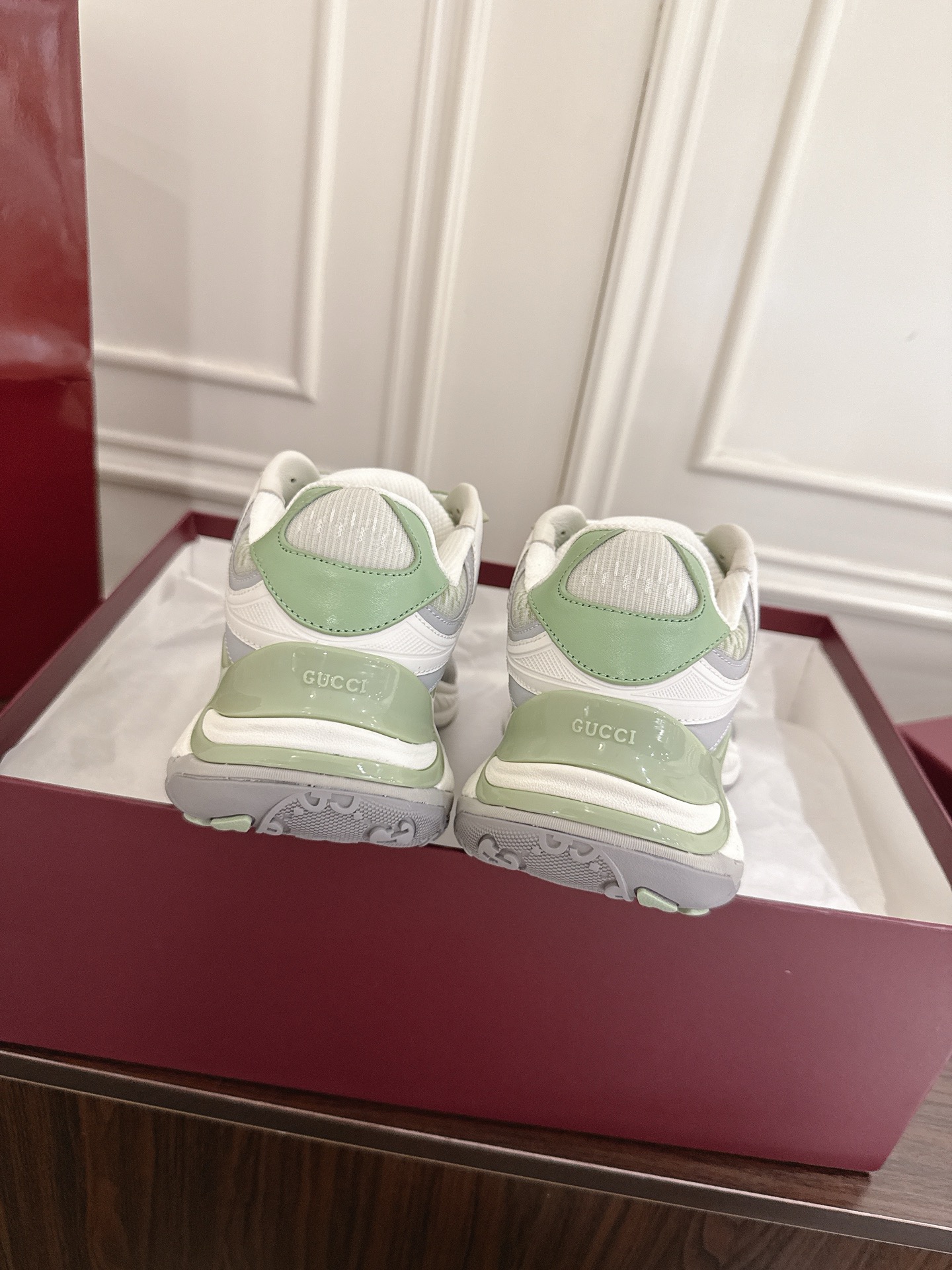 Gucci 2.0 スニーカー 男女兼用 Retro & Comfort