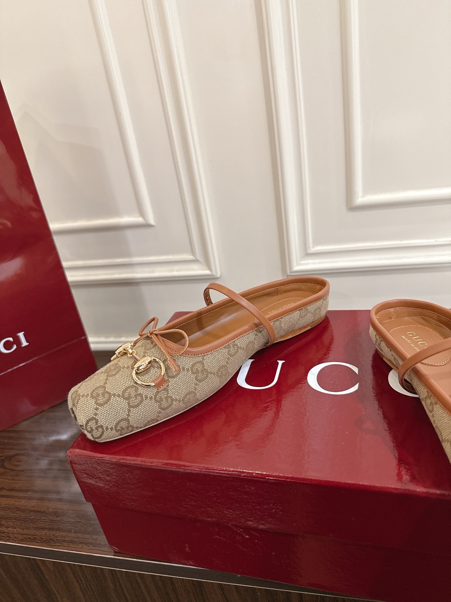 Gucci Horsebit系列女士穆勒鞋