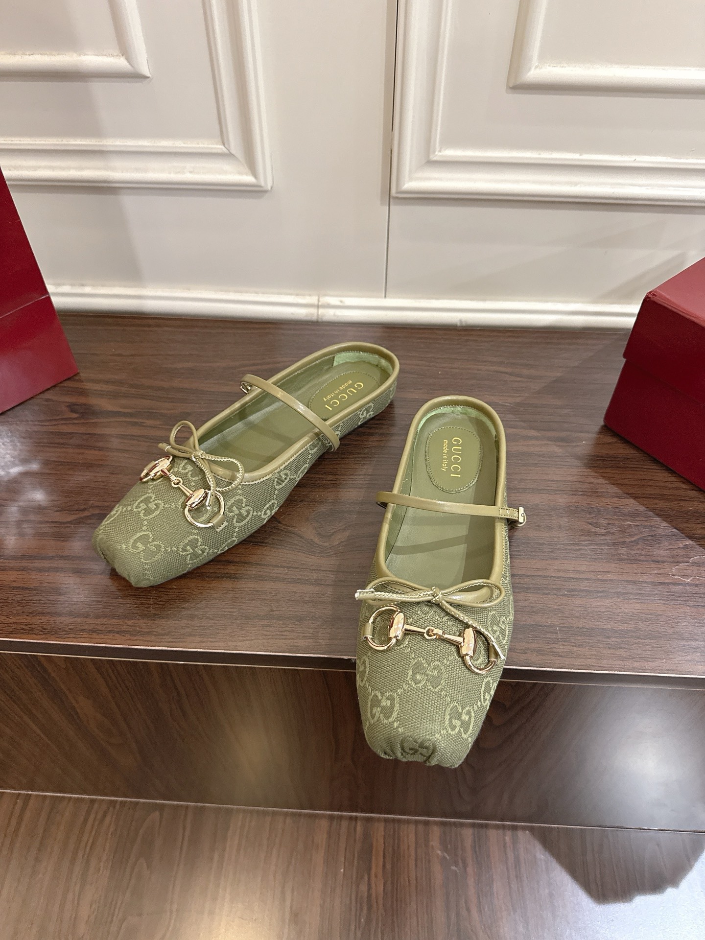 Gucci Horsebit系列女士穆勒鞋