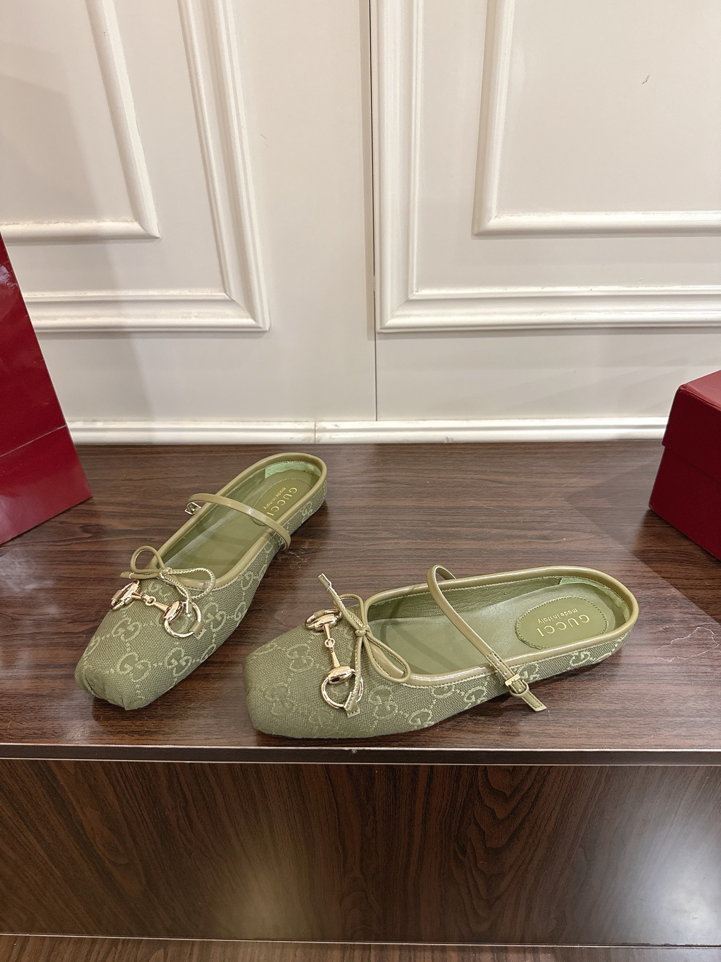 Gucci Horsebit系列女士穆勒鞋