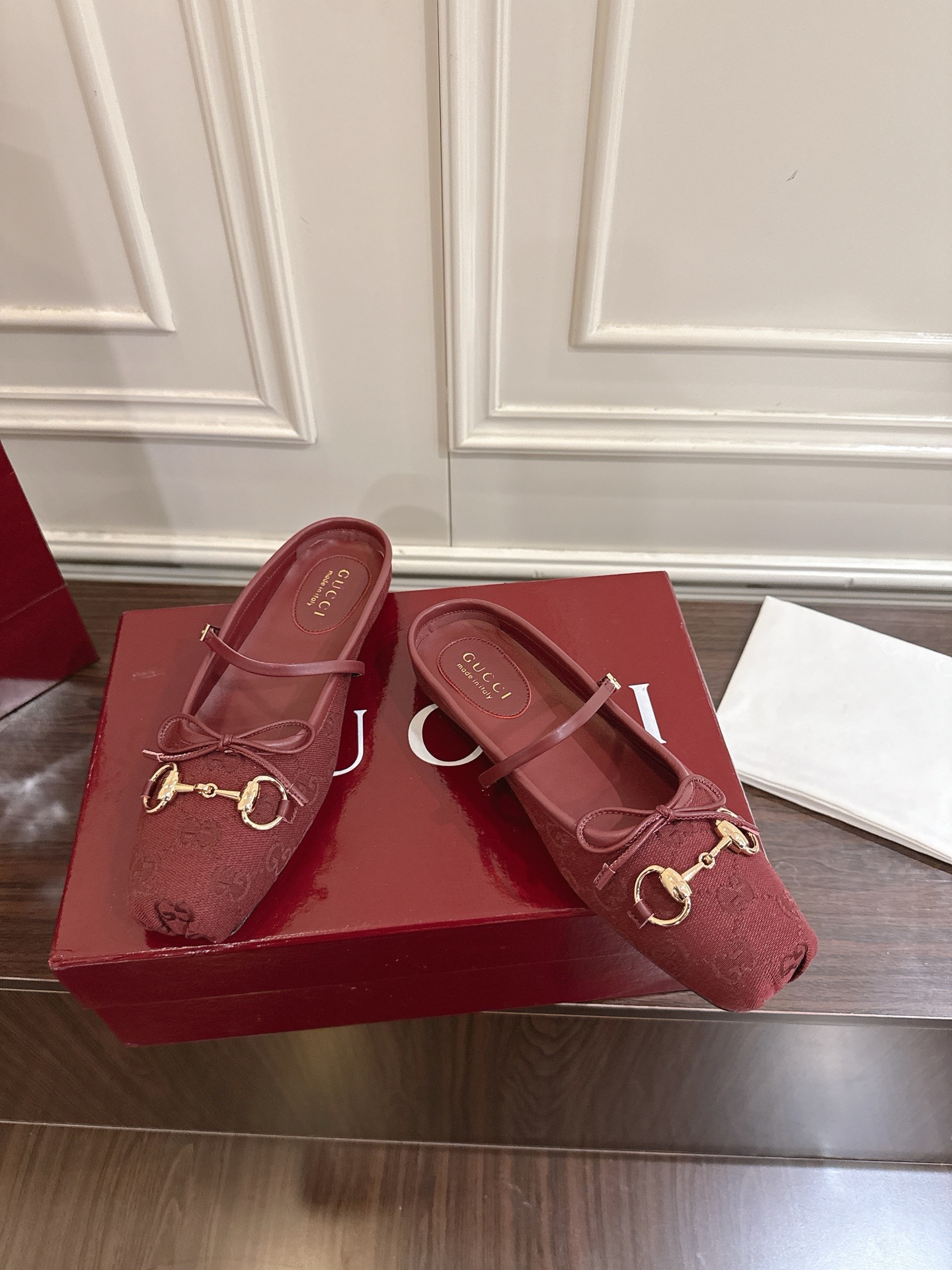 Gucci Horsebit系列女士穆勒鞋