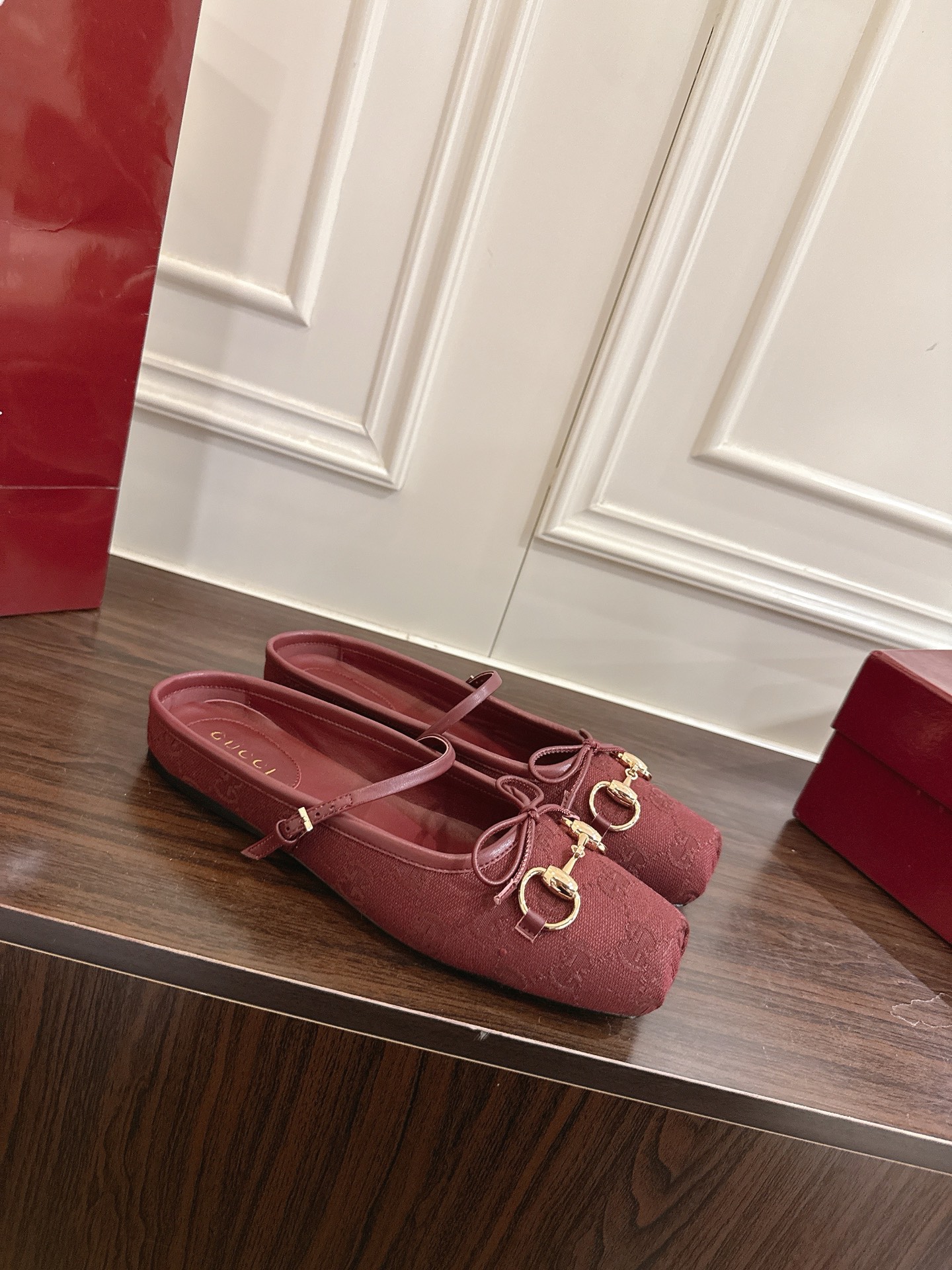 Gucci Horsebit系列女士穆勒鞋