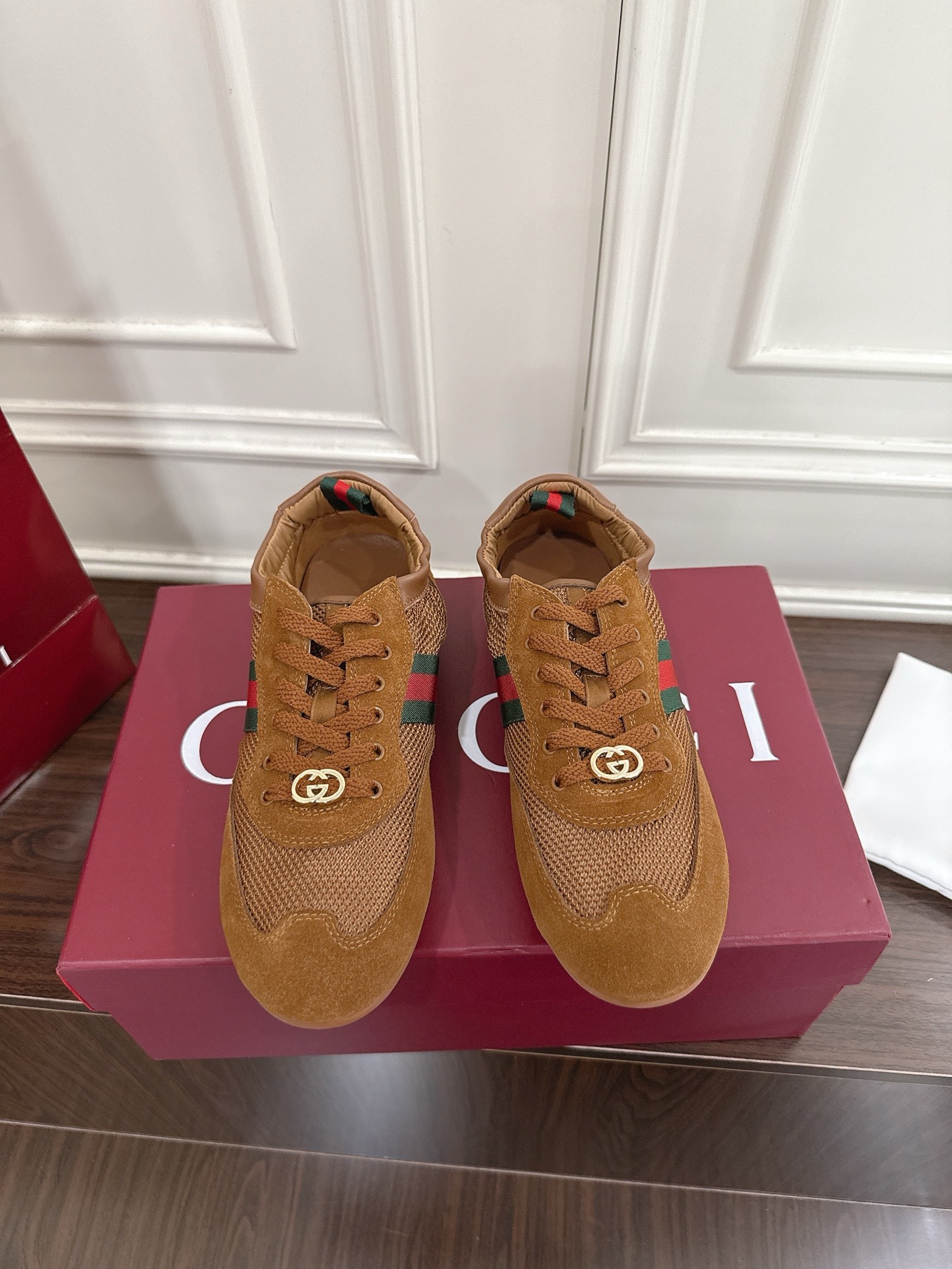 Gucci Shiftシリーズ レディース スポーツシューズ 軽量デザイン