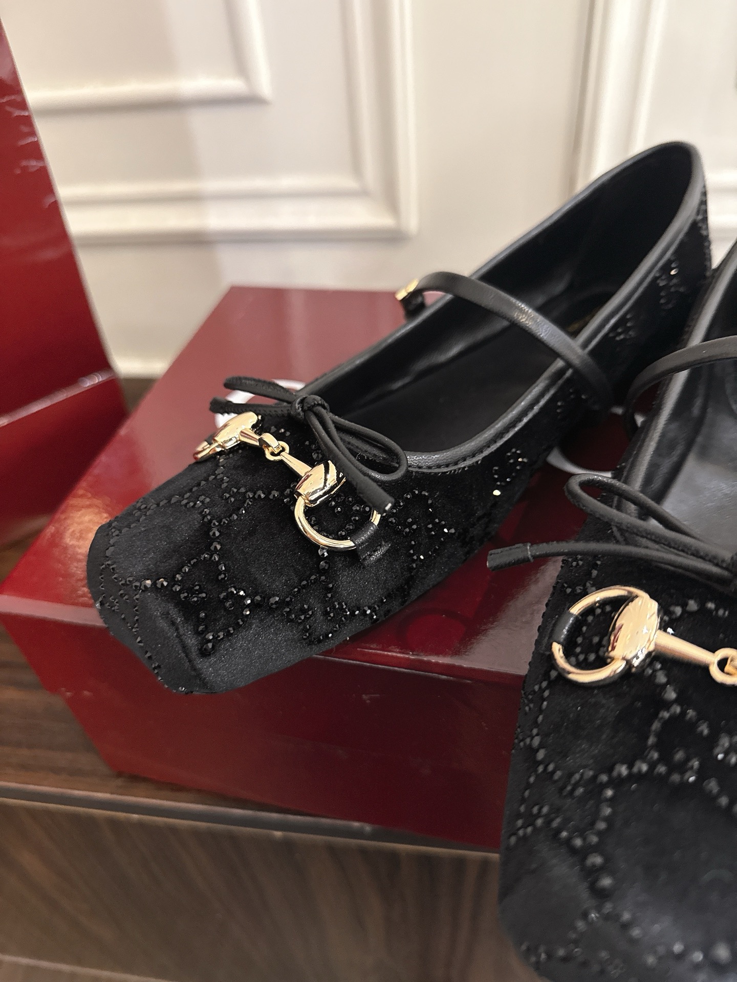 Gucci horsebit系列天鹅绒GG水钻芭蕾舞鞋