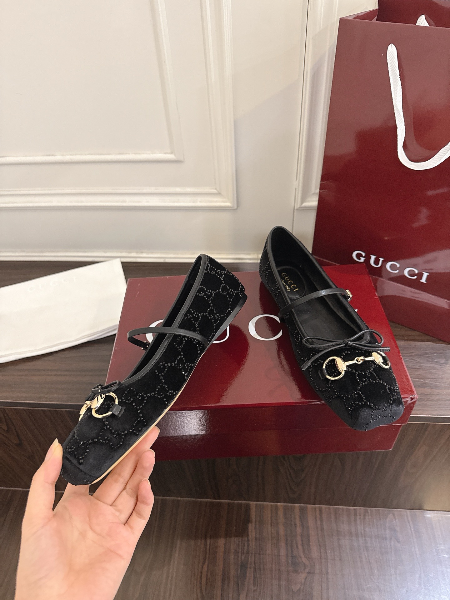 Gucci horsebit系列天鹅绒GG水钻芭蕾舞鞋