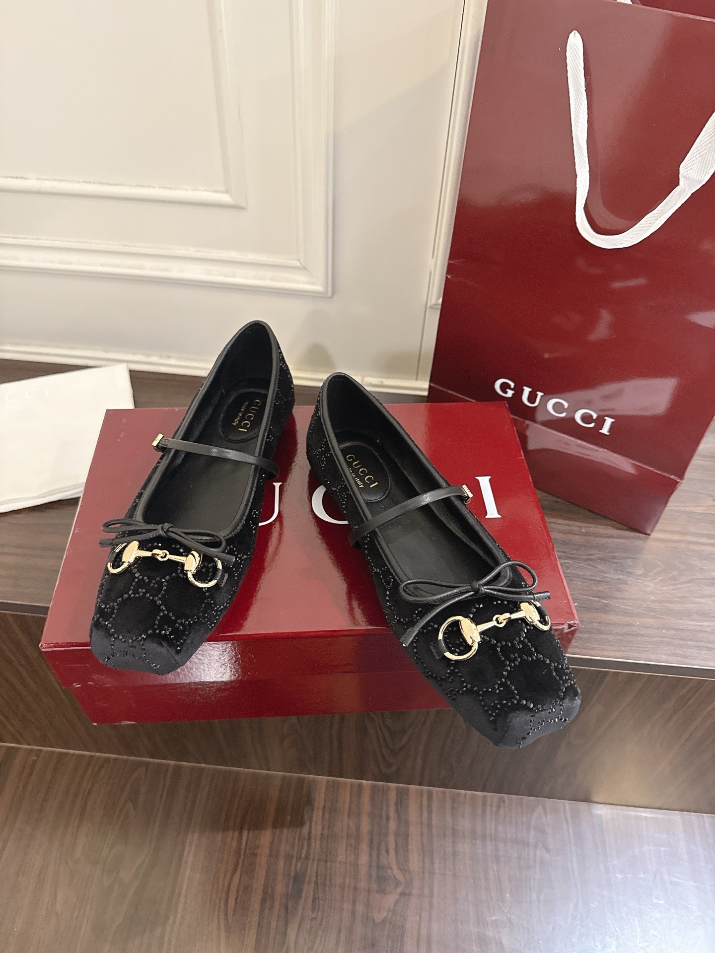 Gucci horsebit系列天鹅绒GG水钻芭蕾舞鞋