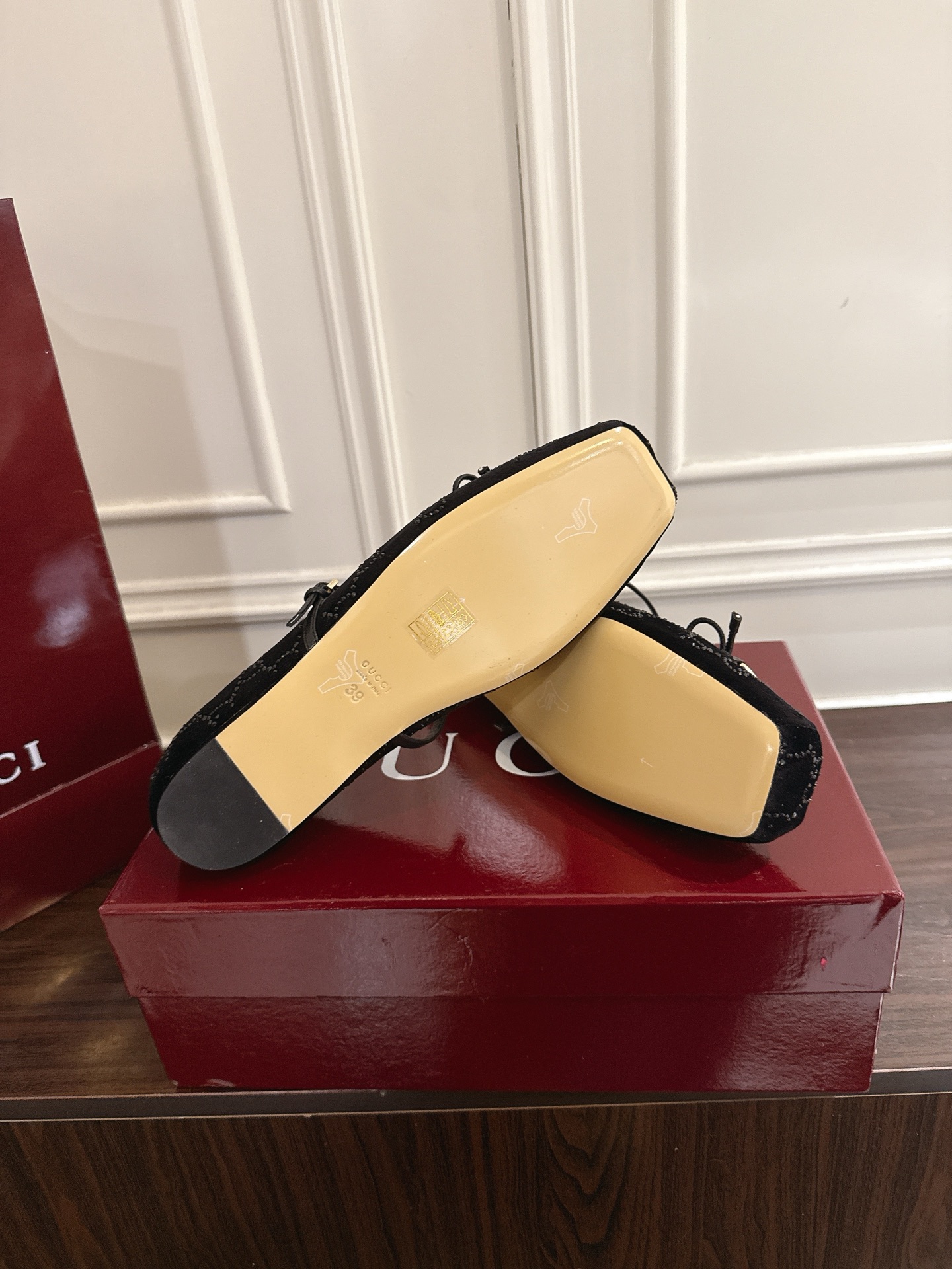 Gucci horsebit系列天鹅绒GG水钻芭蕾舞鞋