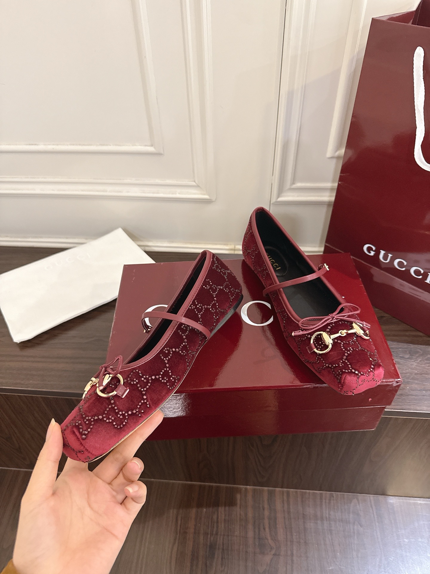 Gucci horsebit系列天鹅绒GG水钻芭蕾舞鞋