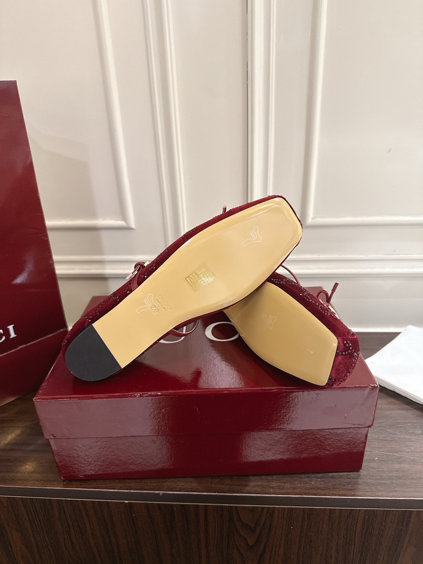 Gucci horsebit系列天鹅绒GG水钻芭蕾舞鞋