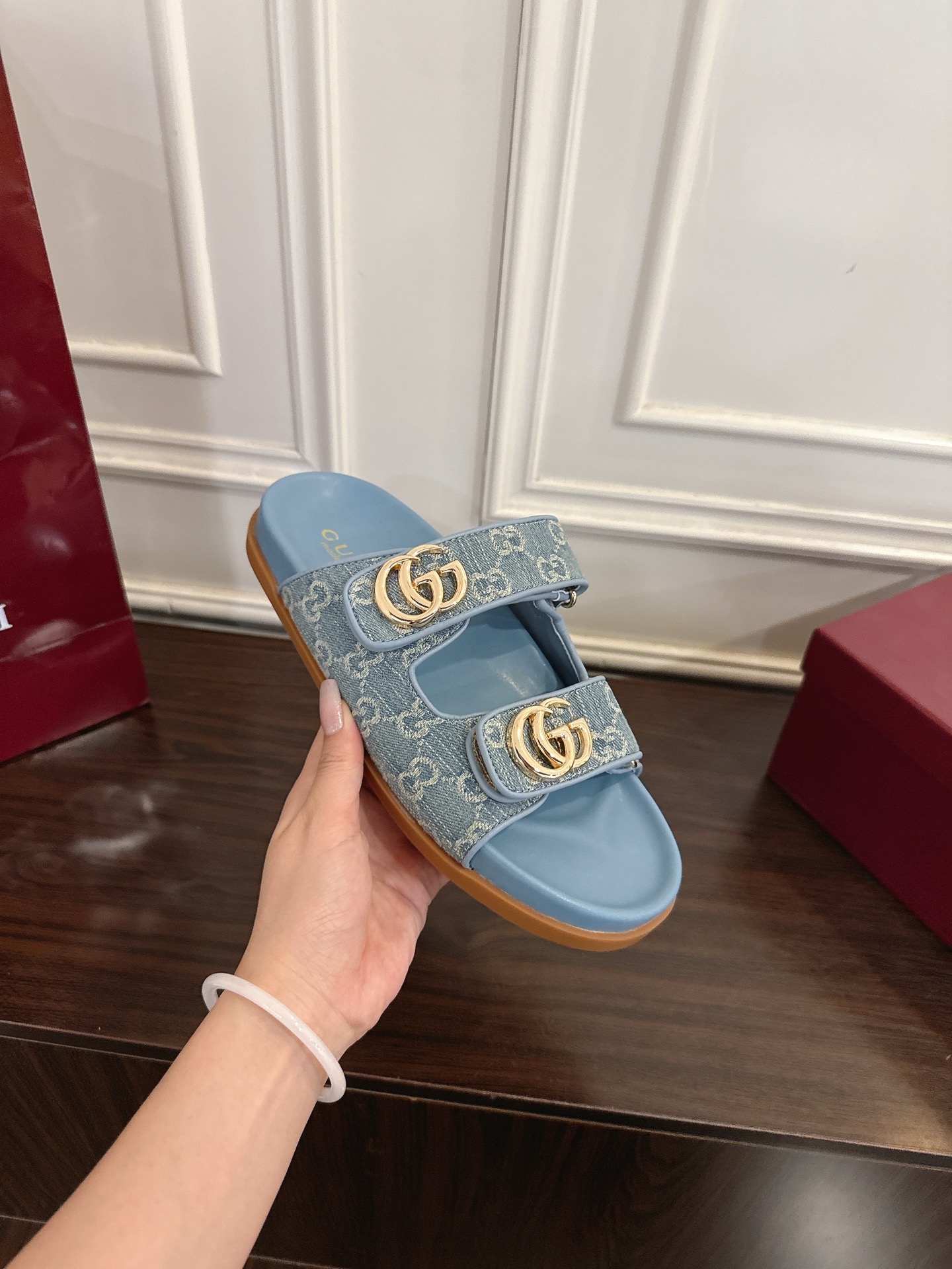 Gucci 新品刺绣GG魔术贴拖鞋穆勒鞋