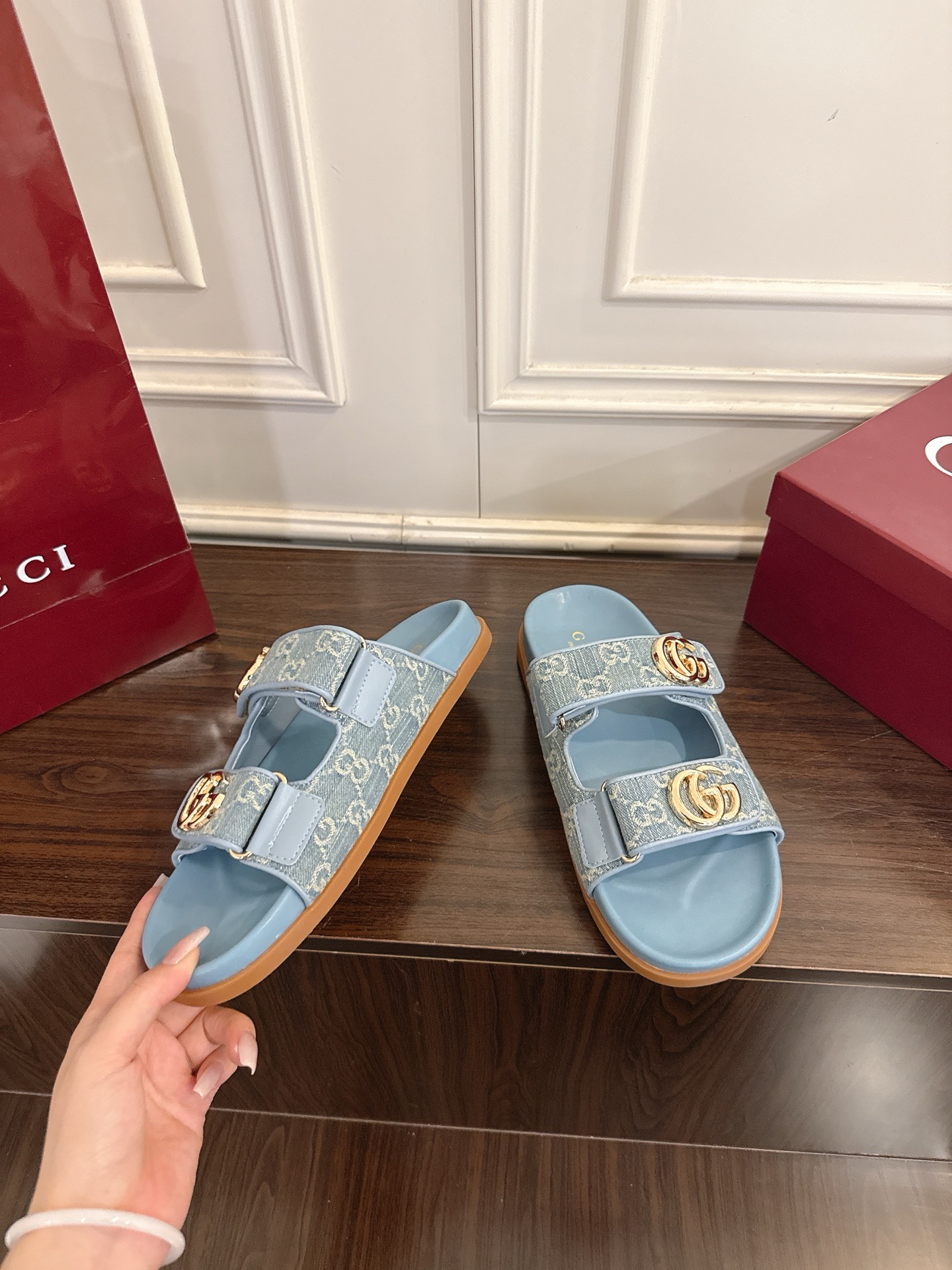 Gucci 新品刺绣GG魔术贴拖鞋穆勒鞋