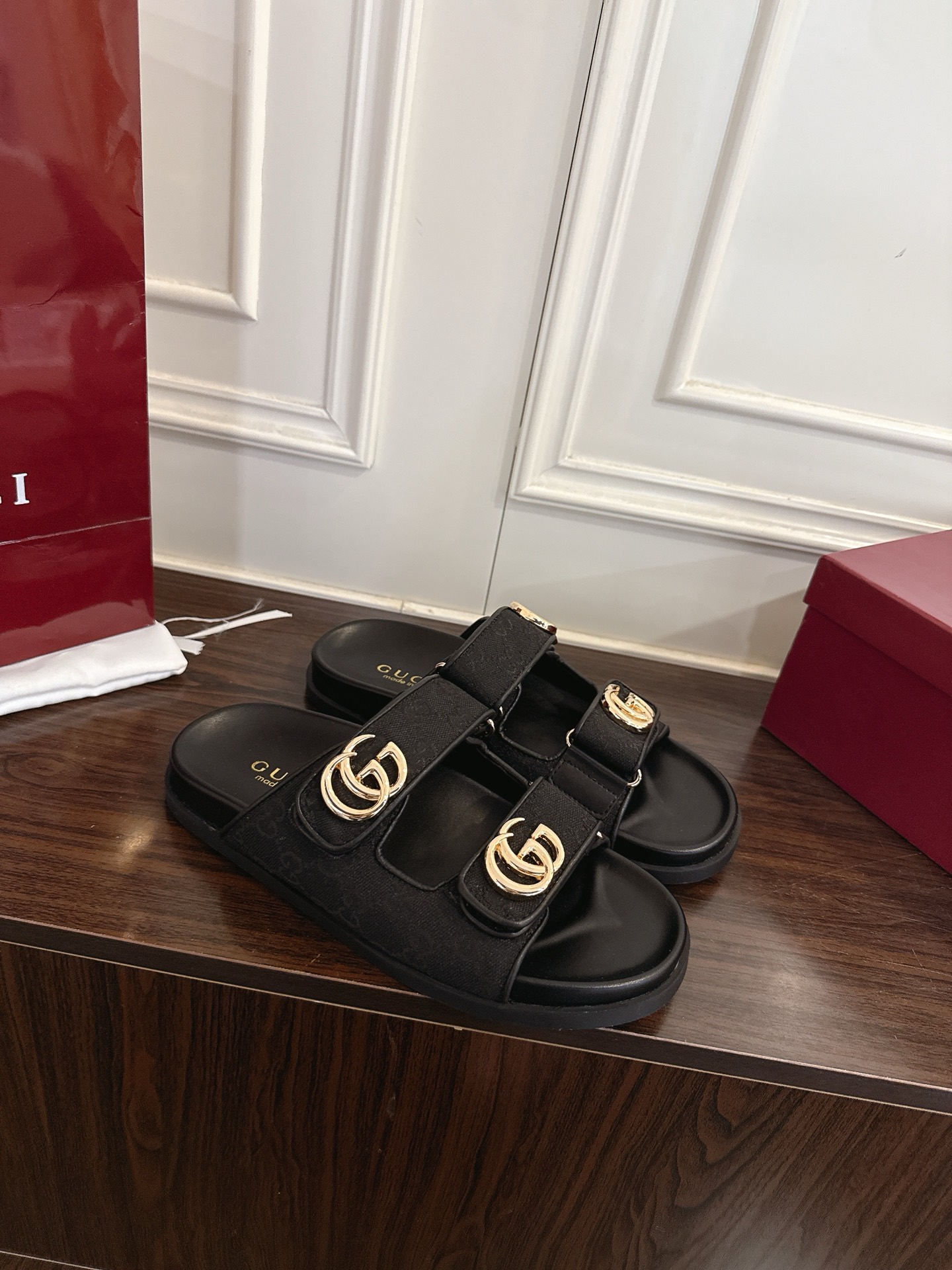 Gucci 新品刺绣GG魔术贴拖鞋穆勒鞋