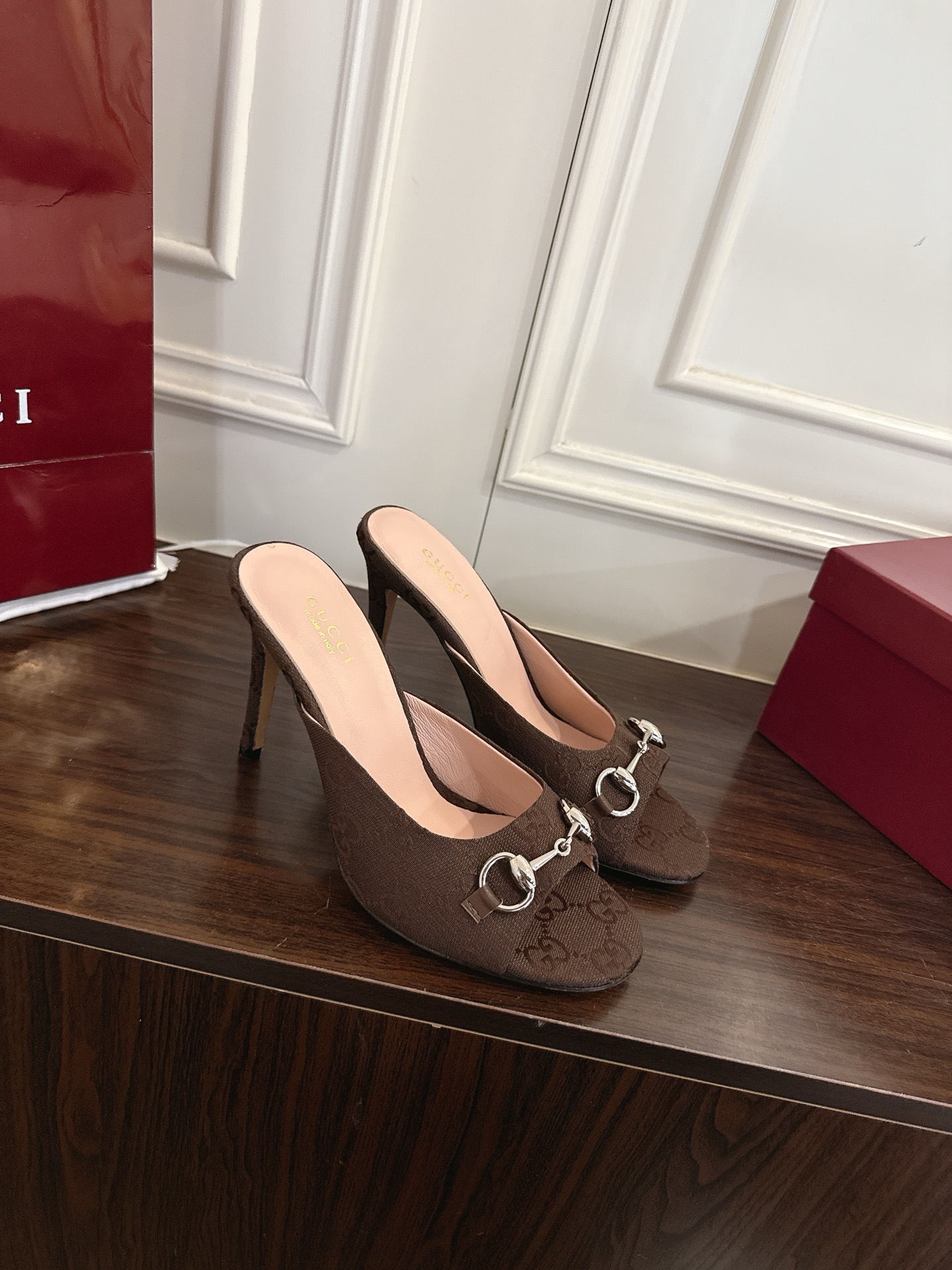 Gucci 早春新款 马衔扣高跟拖鞋