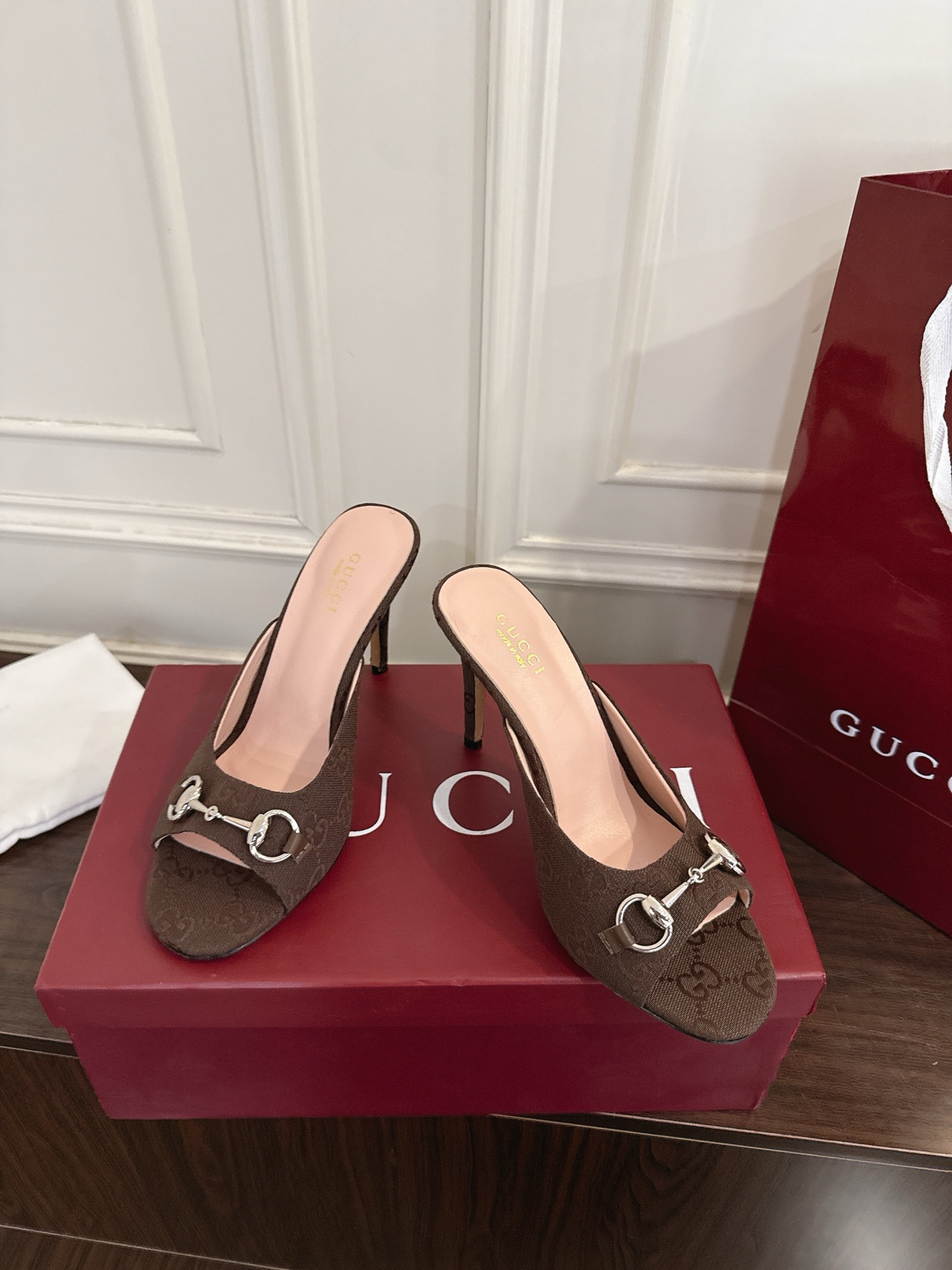Gucci 早春新款 马衔扣高跟拖鞋