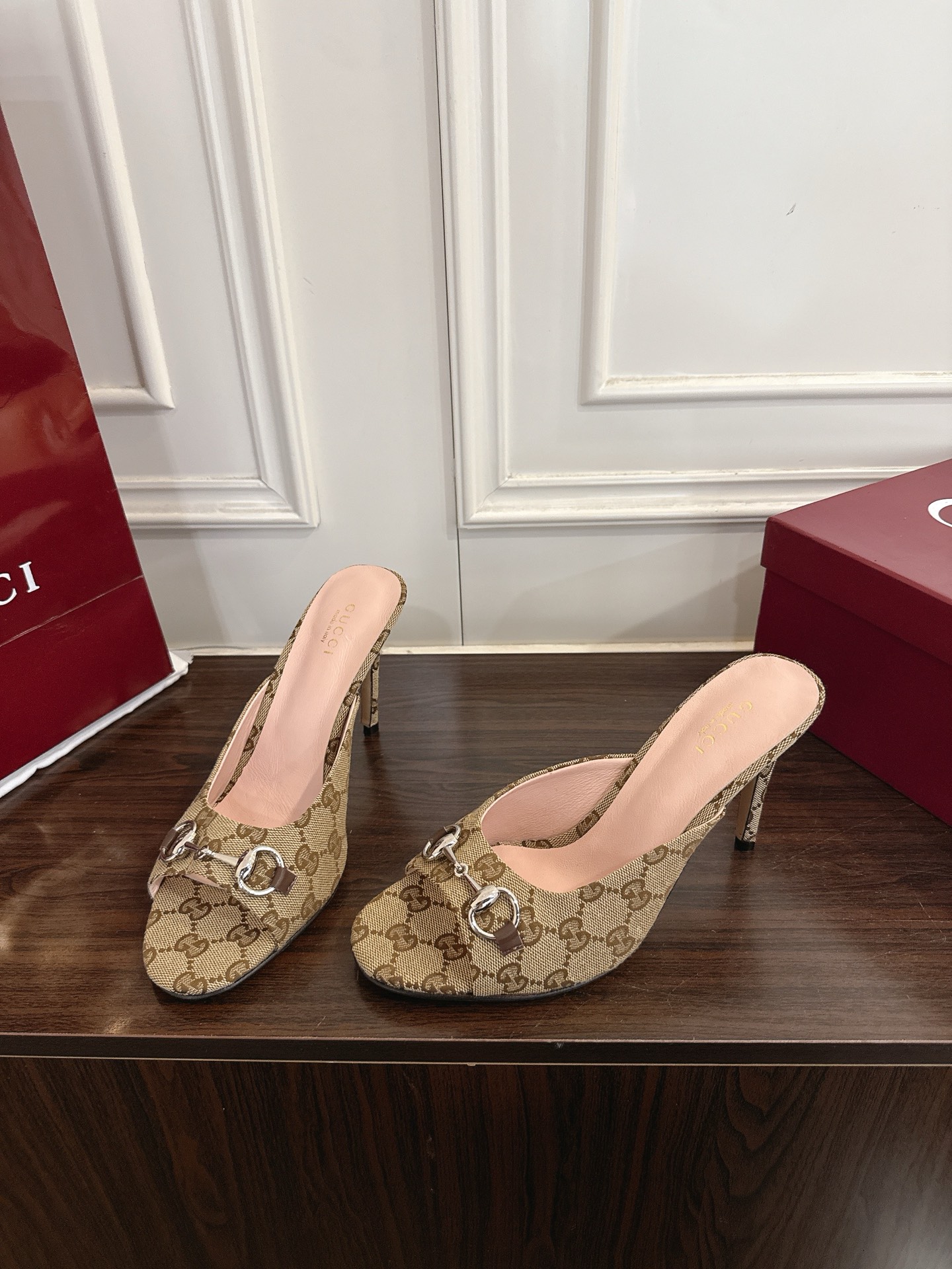Gucci 早春新款 马衔扣高跟拖鞋