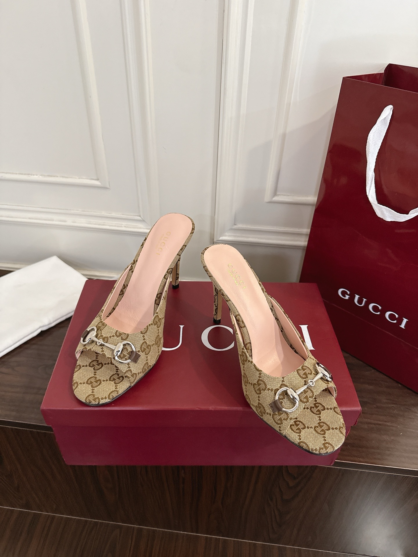 Gucci 早春新款 马衔扣高跟拖鞋