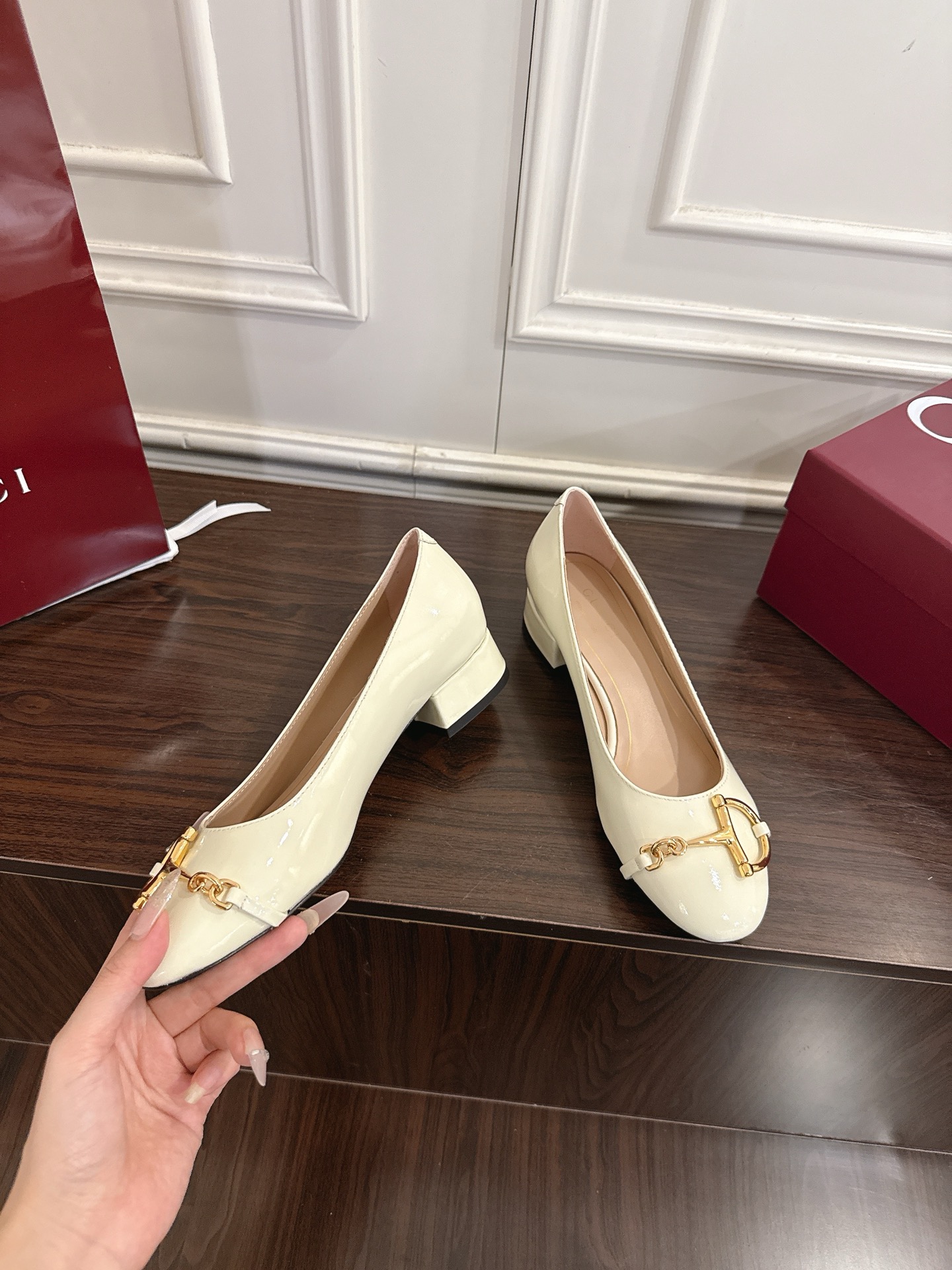 Gucci 大D马衔扣玛丽珍单鞋