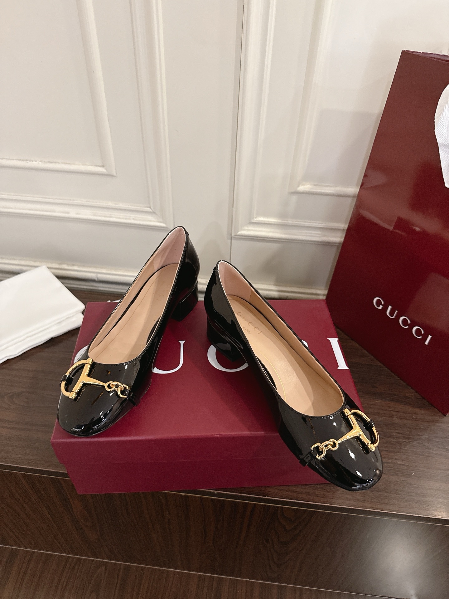Gucci 大D马衔扣玛丽珍单鞋