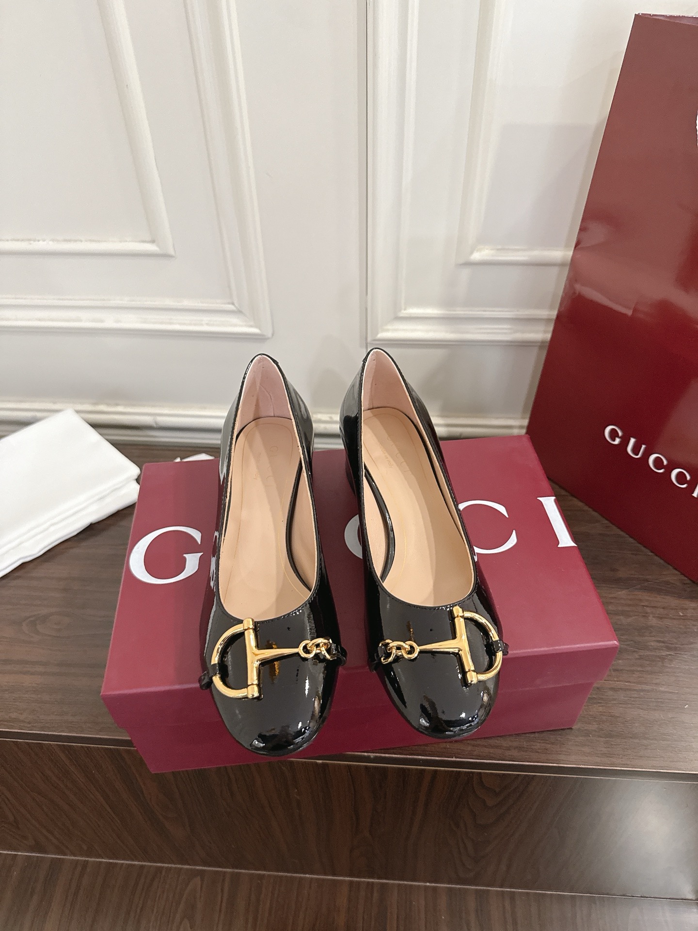 Gucci 大D马衔扣玛丽珍单鞋