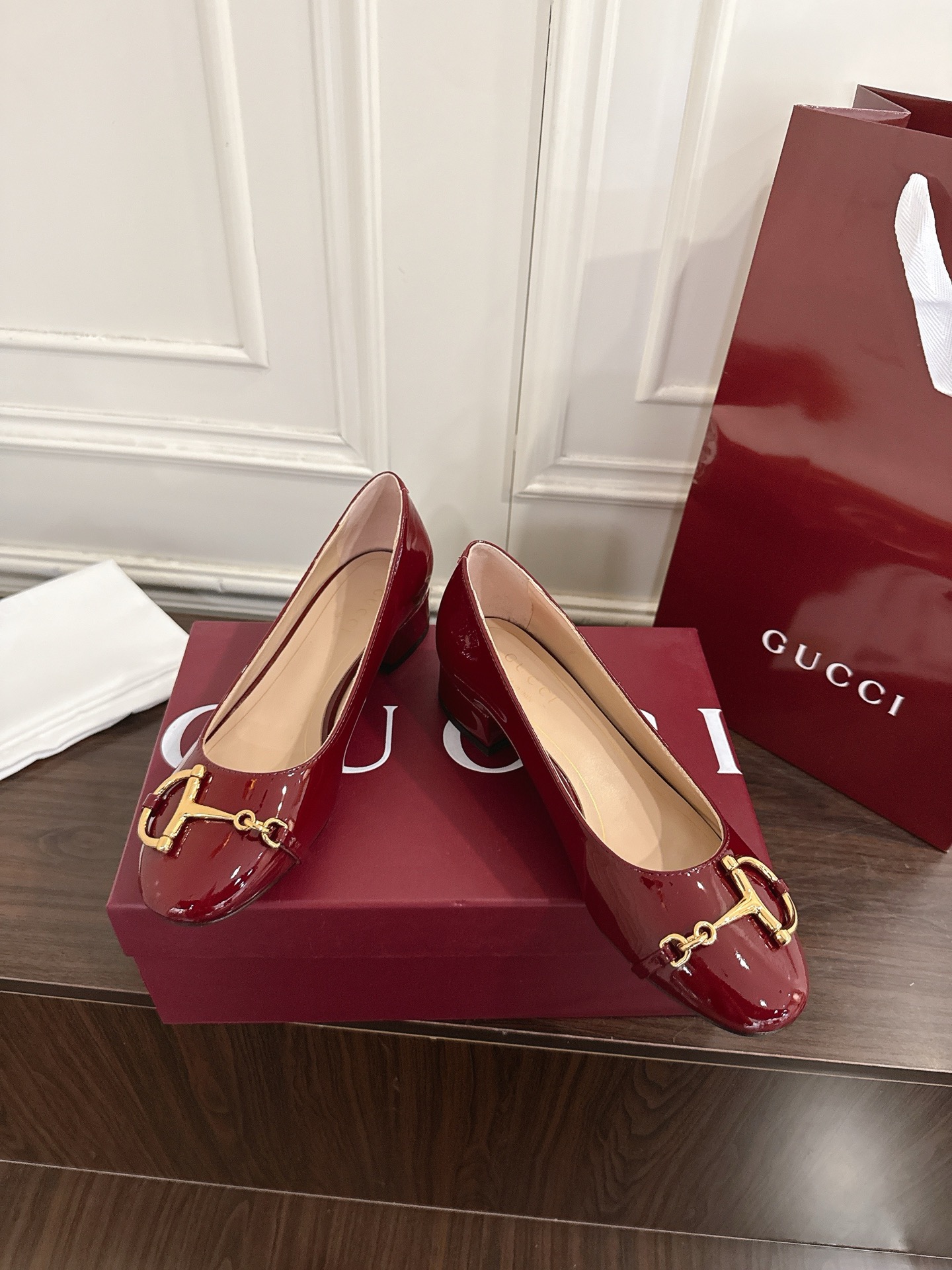 Gucci 大D马衔扣玛丽珍单鞋