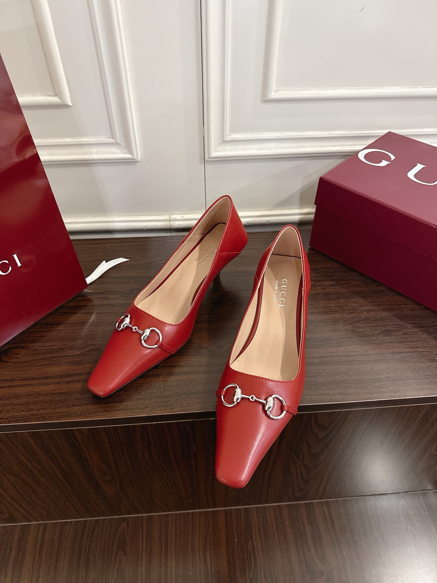 Gucci Vittoria系列饰马衔扣方头高跟鞋