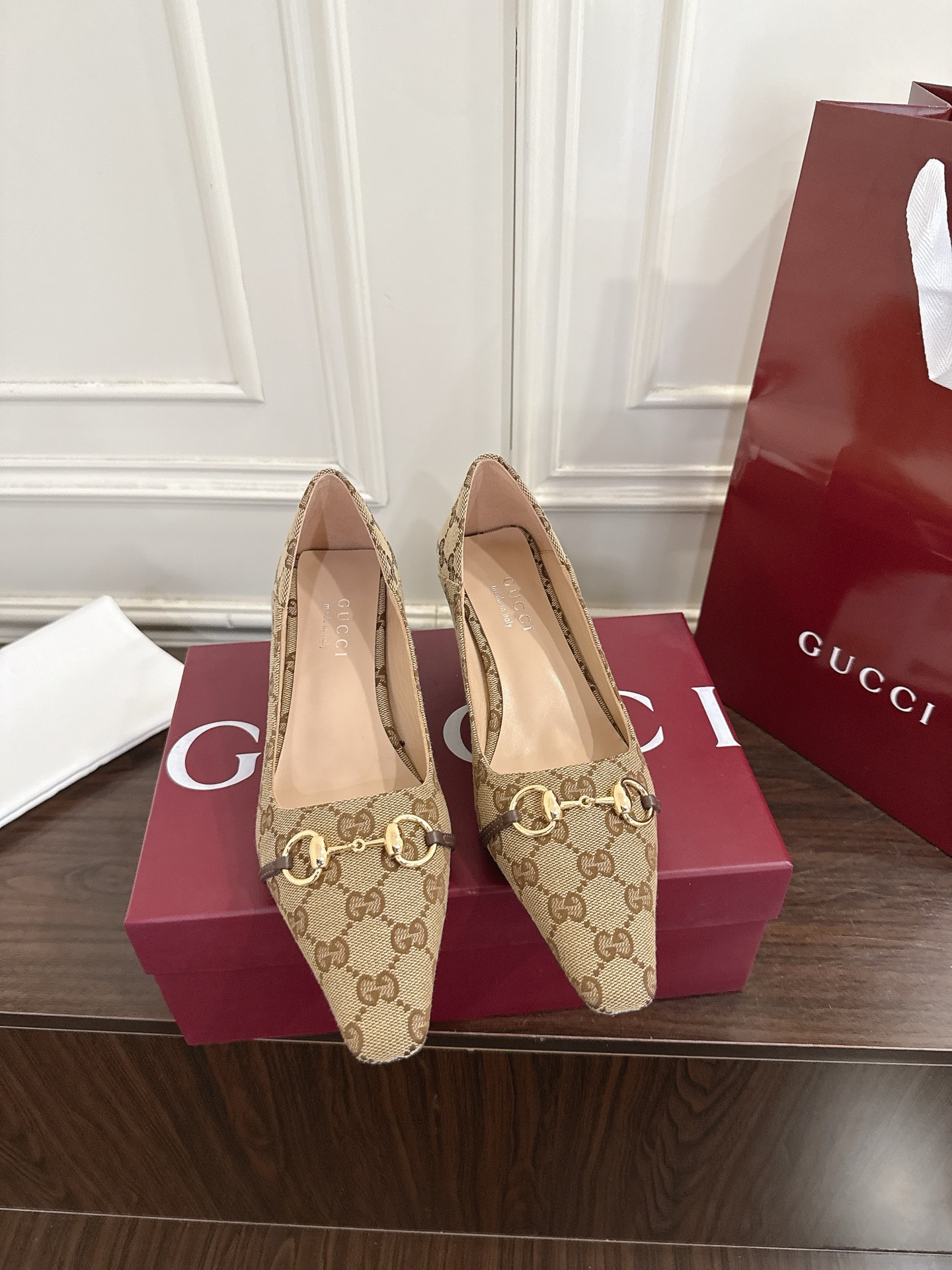Gucci Vittoria系列饰马衔扣方头高跟鞋