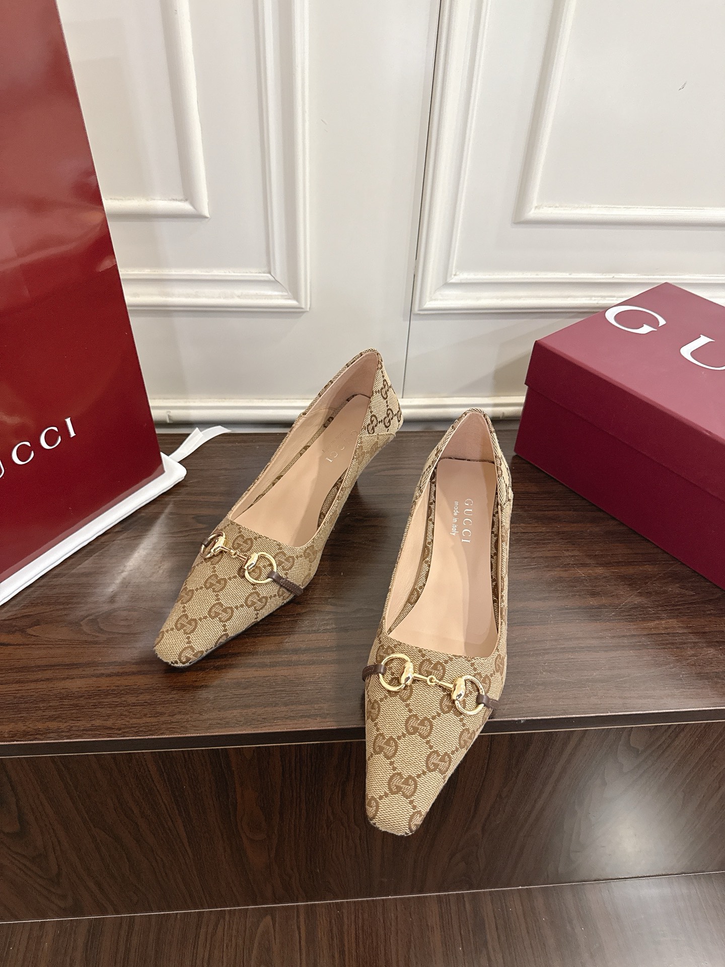 Gucci Vittoria系列饰马衔扣方头高跟鞋