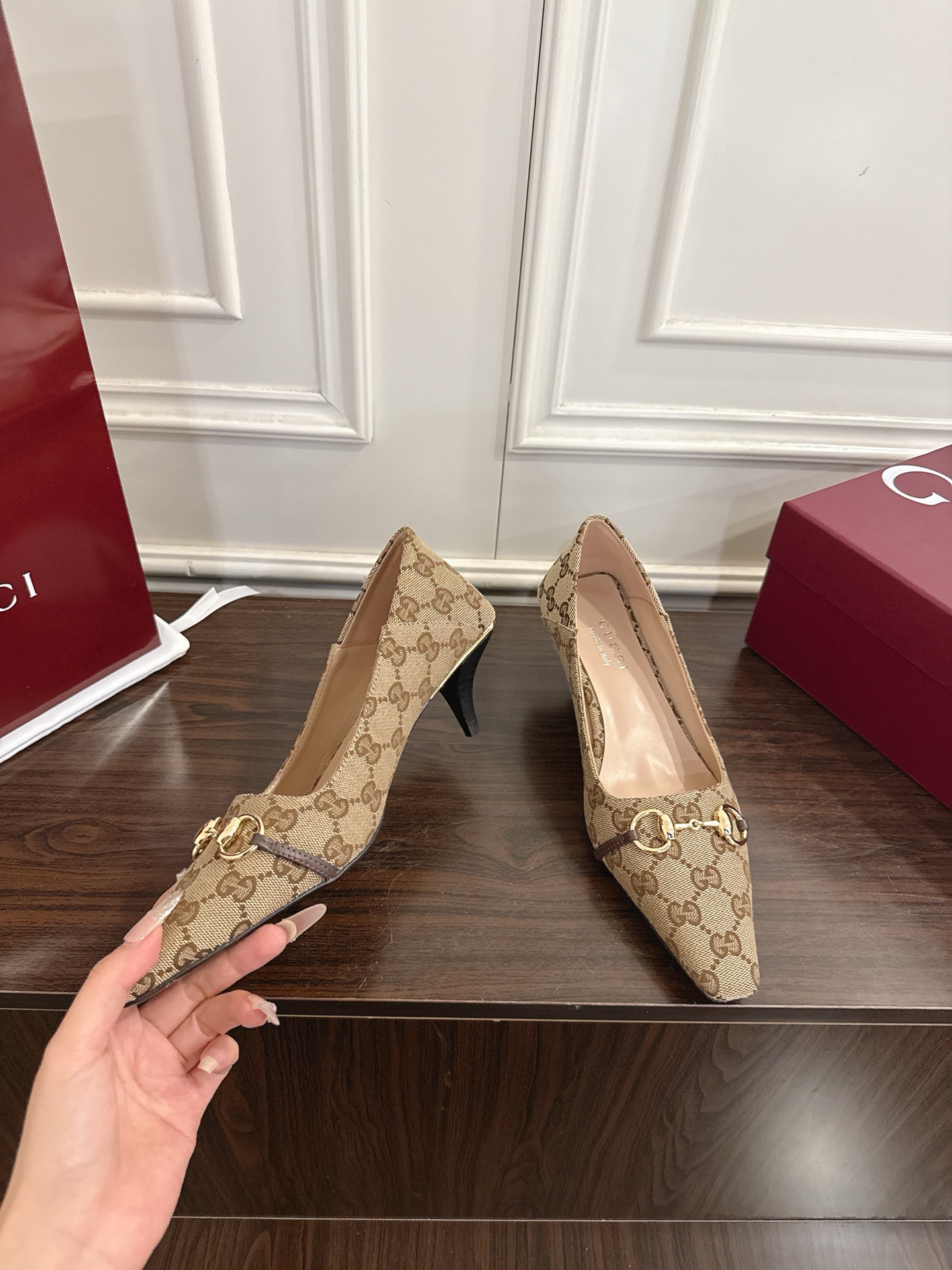 Gucci Vittoria系列饰马衔扣方头高跟鞋
