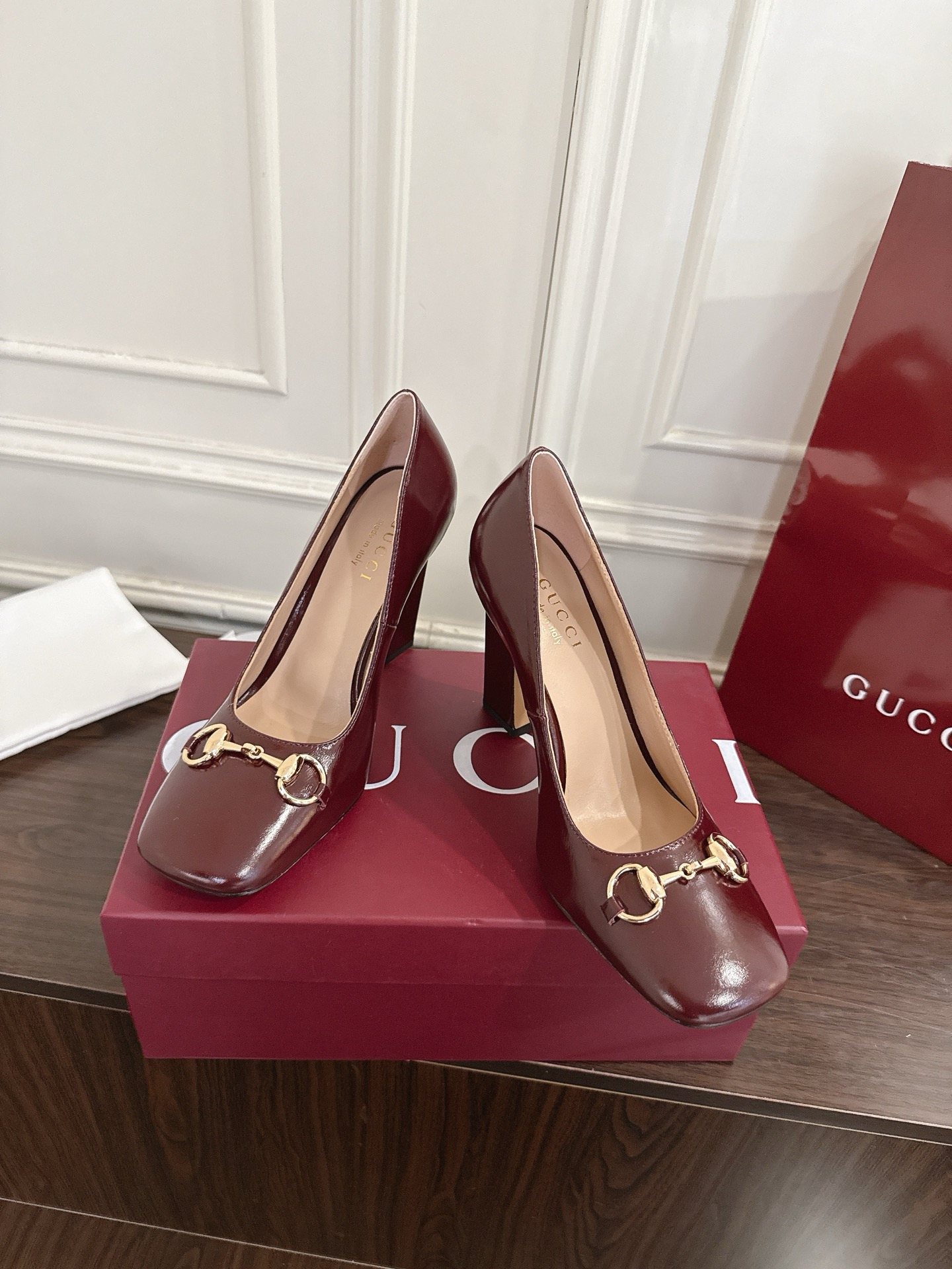 Gucci Signora系列饰马衔扣方头高跟鞋