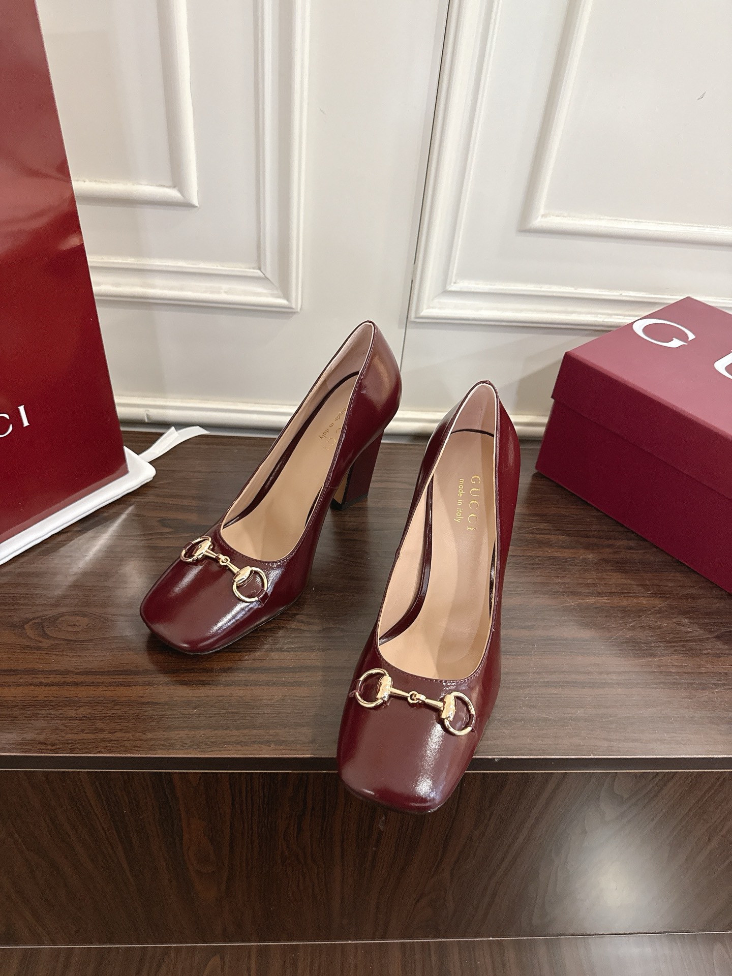Gucci Signora系列饰马衔扣方头高跟鞋