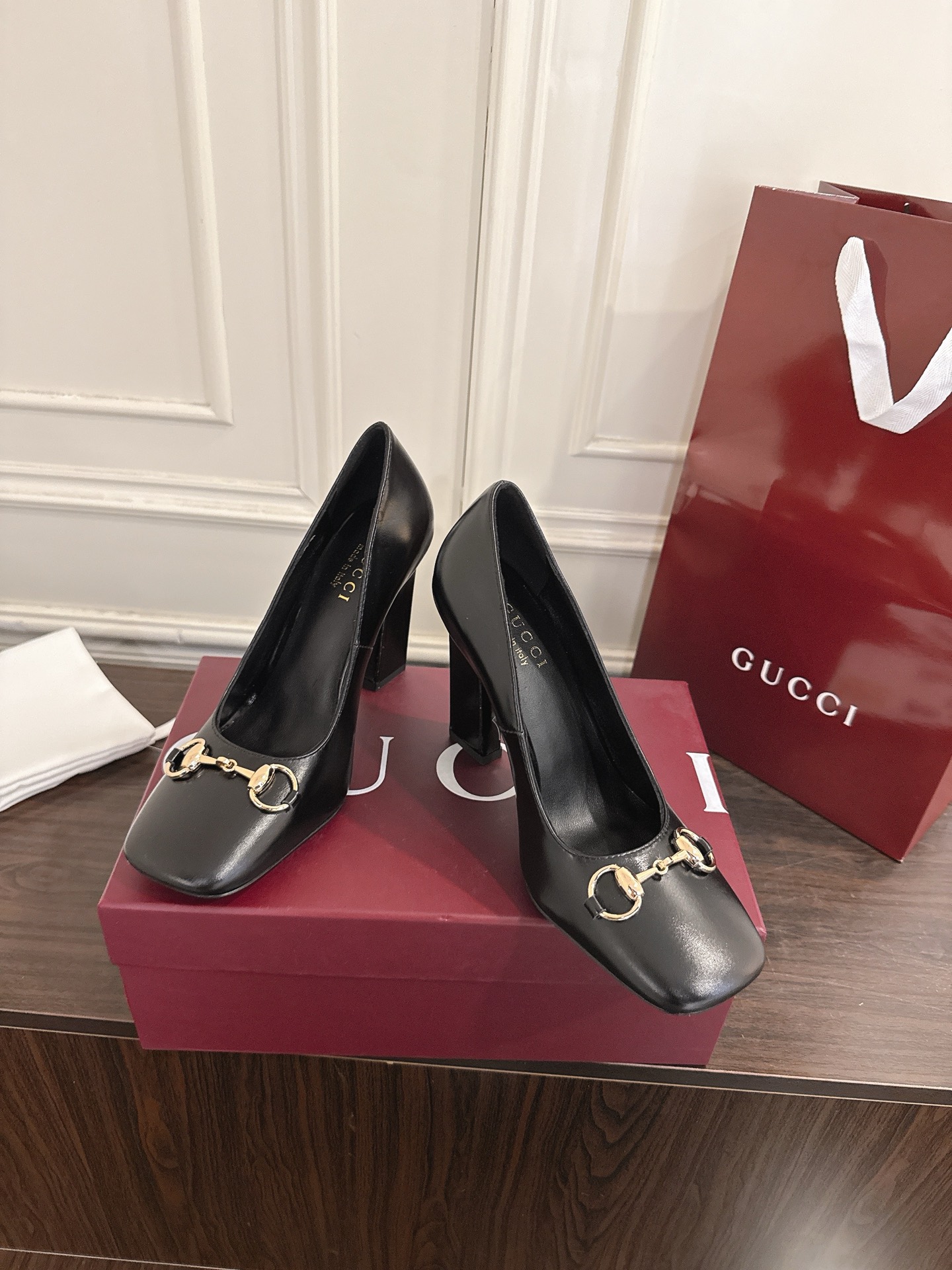 Gucci Signora系列饰马衔扣方头高跟鞋