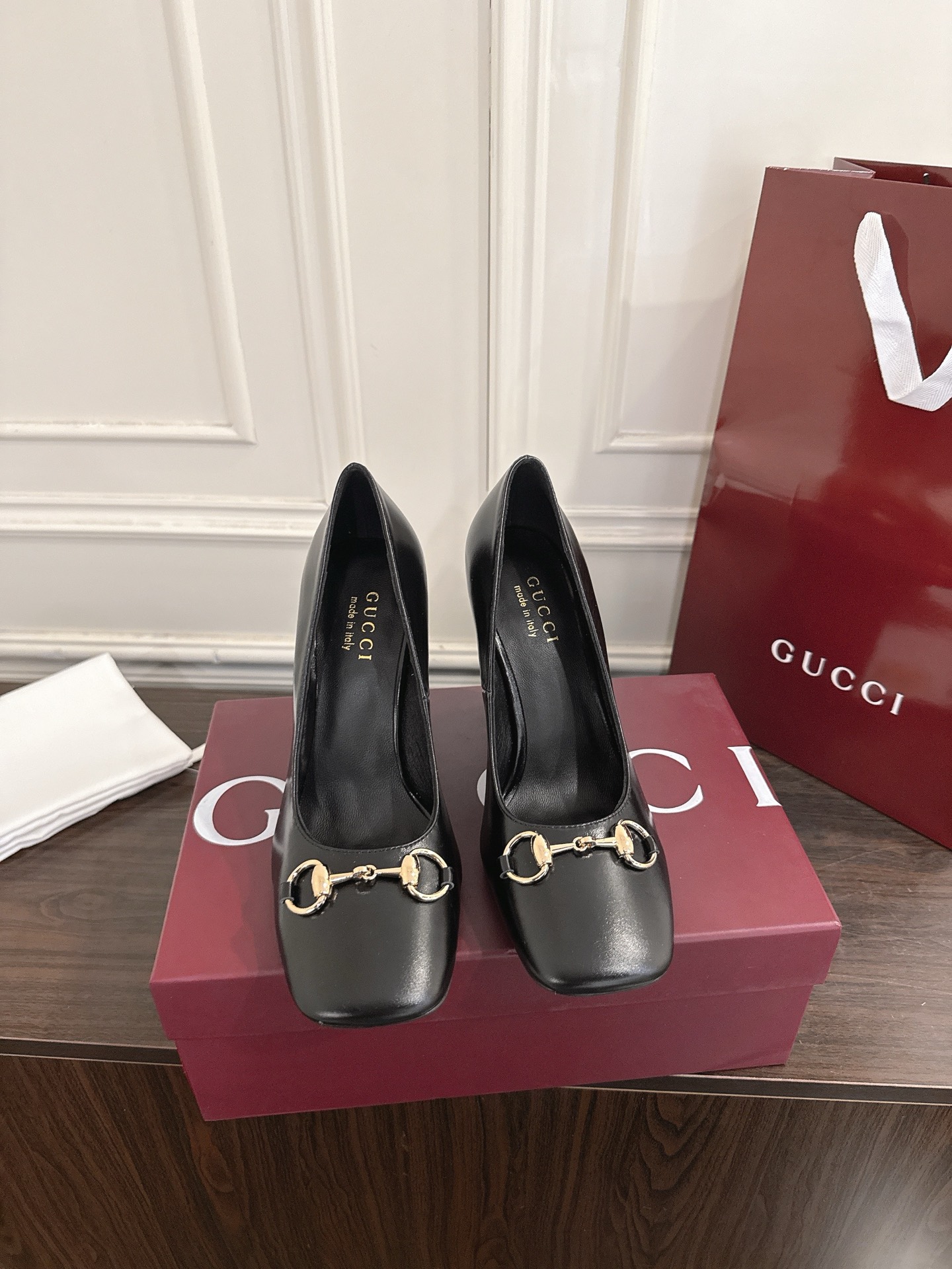 Gucci Signora系列饰马衔扣方头高跟鞋