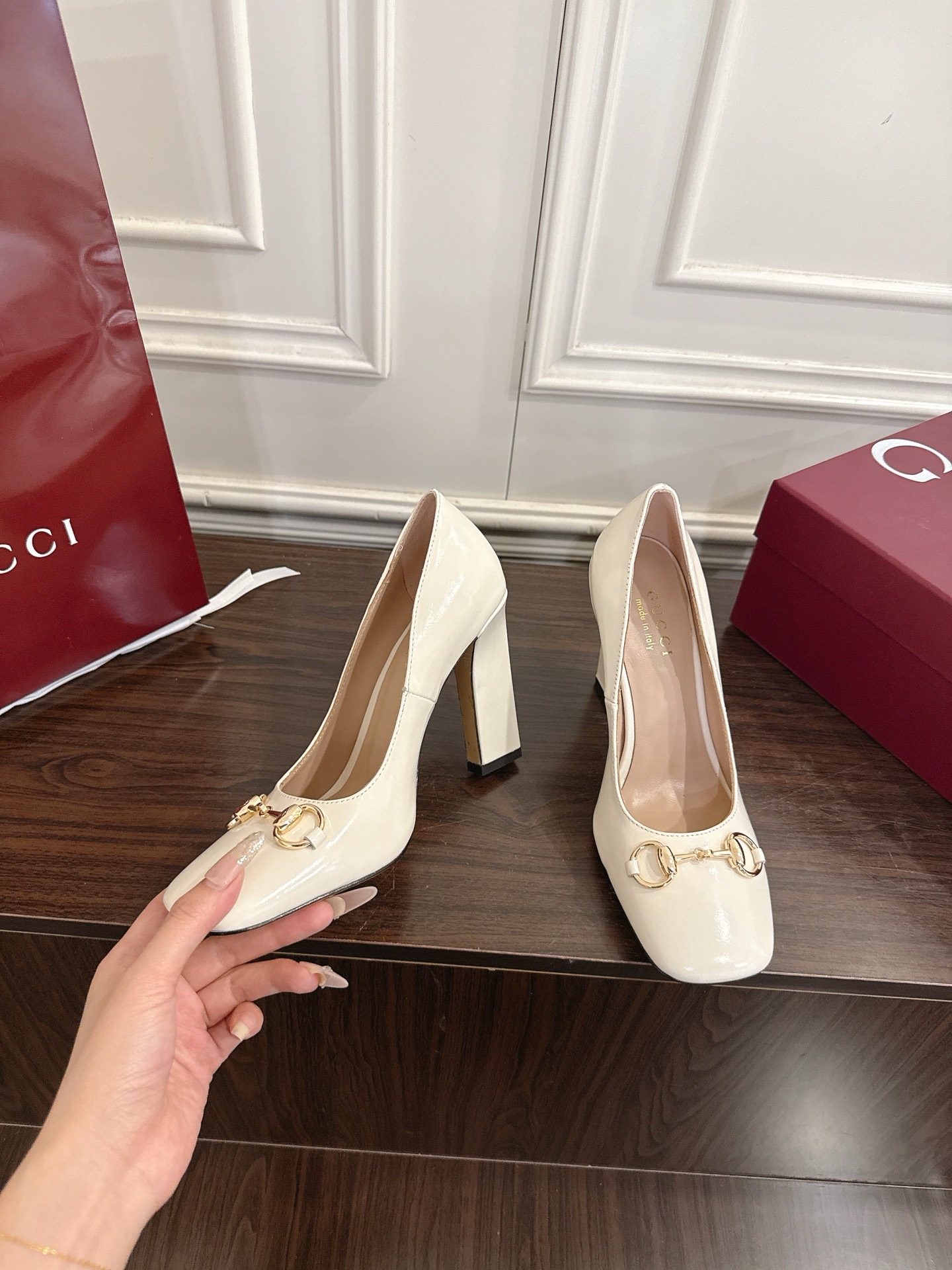 Gucci Signora系列饰马衔扣方头高跟鞋