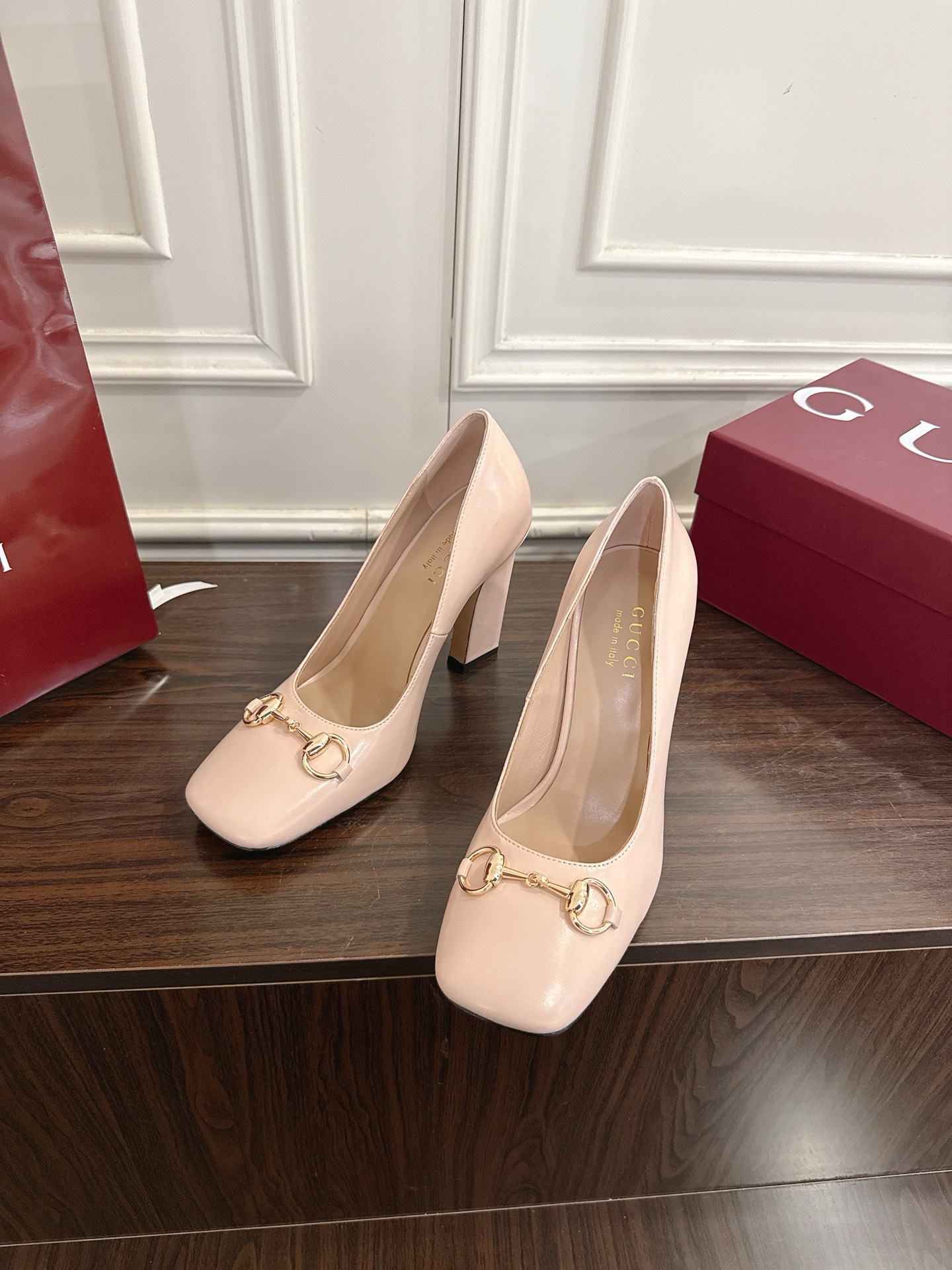 Gucci Signora系列饰马衔扣方头高跟鞋