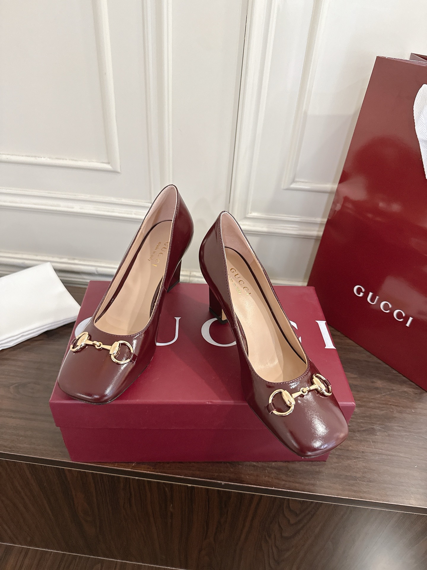 Gucci Signora系列饰马衔扣方头高跟鞋
