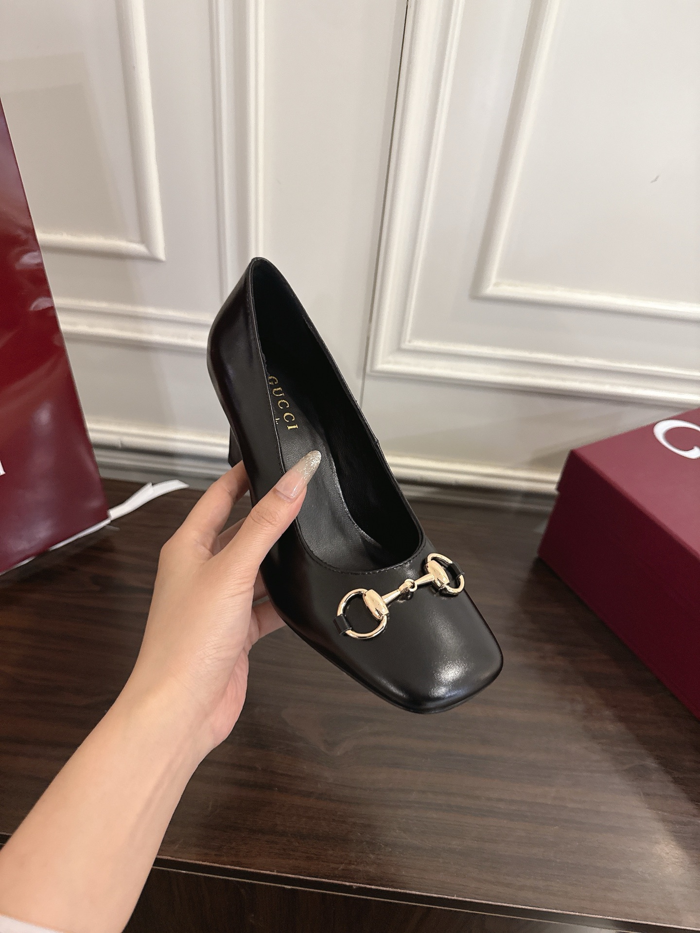 Gucci Signora系列饰马衔扣方头高跟鞋