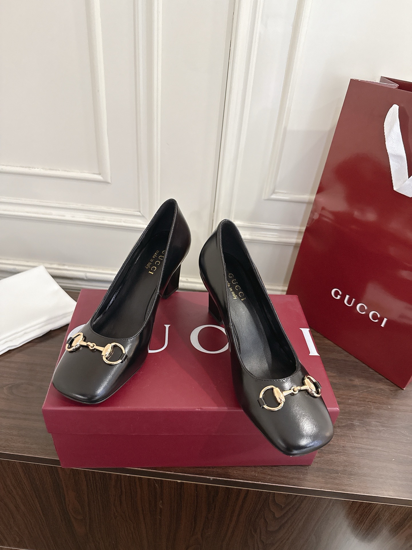 Gucci Signora系列饰马衔扣方头高跟鞋