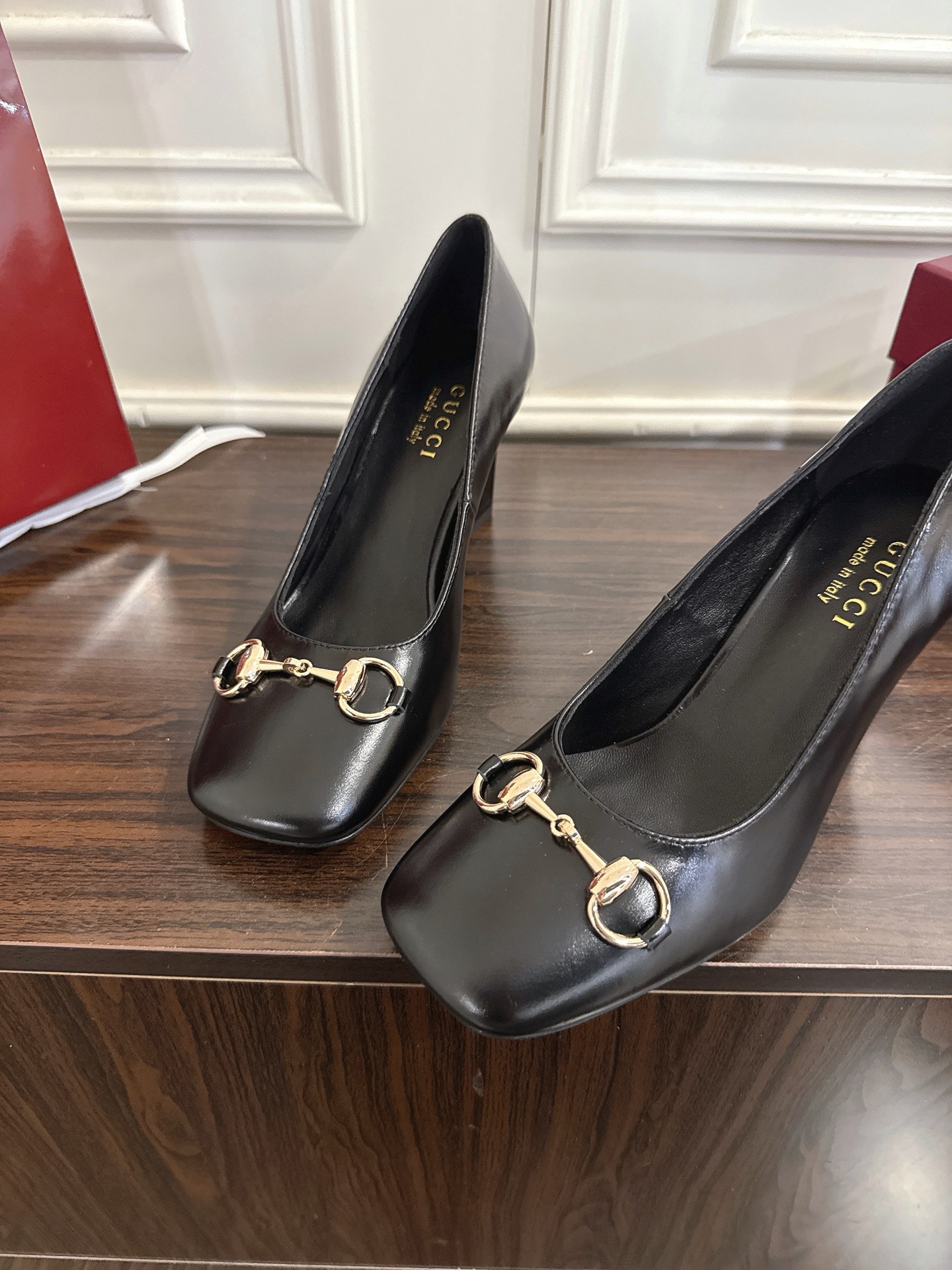 Gucci Signora系列饰马衔扣方头高跟鞋