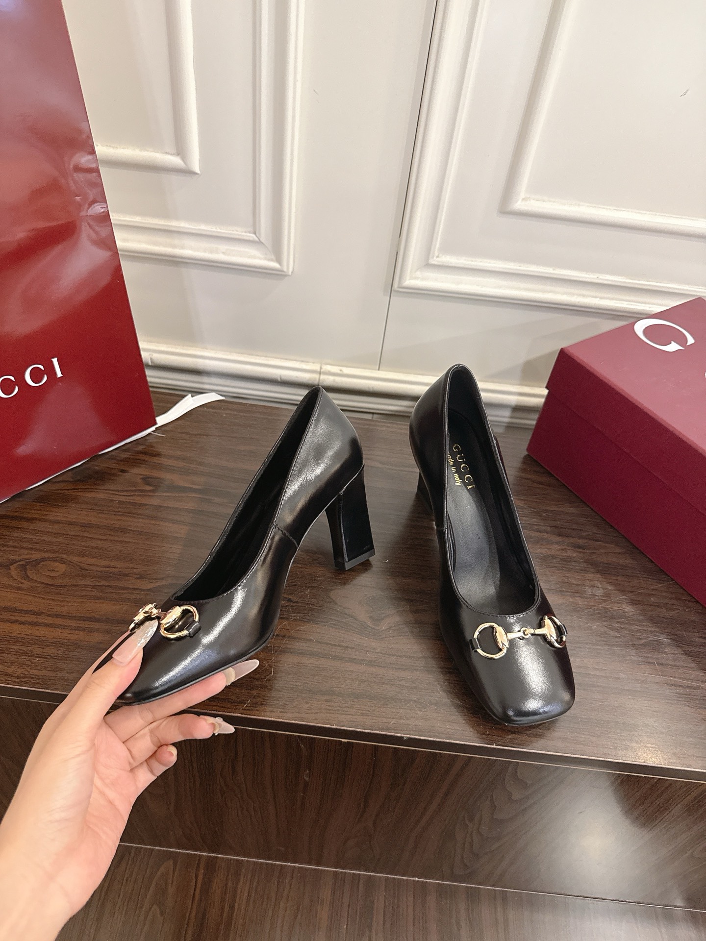 Gucci Signora系列饰马衔扣方头高跟鞋