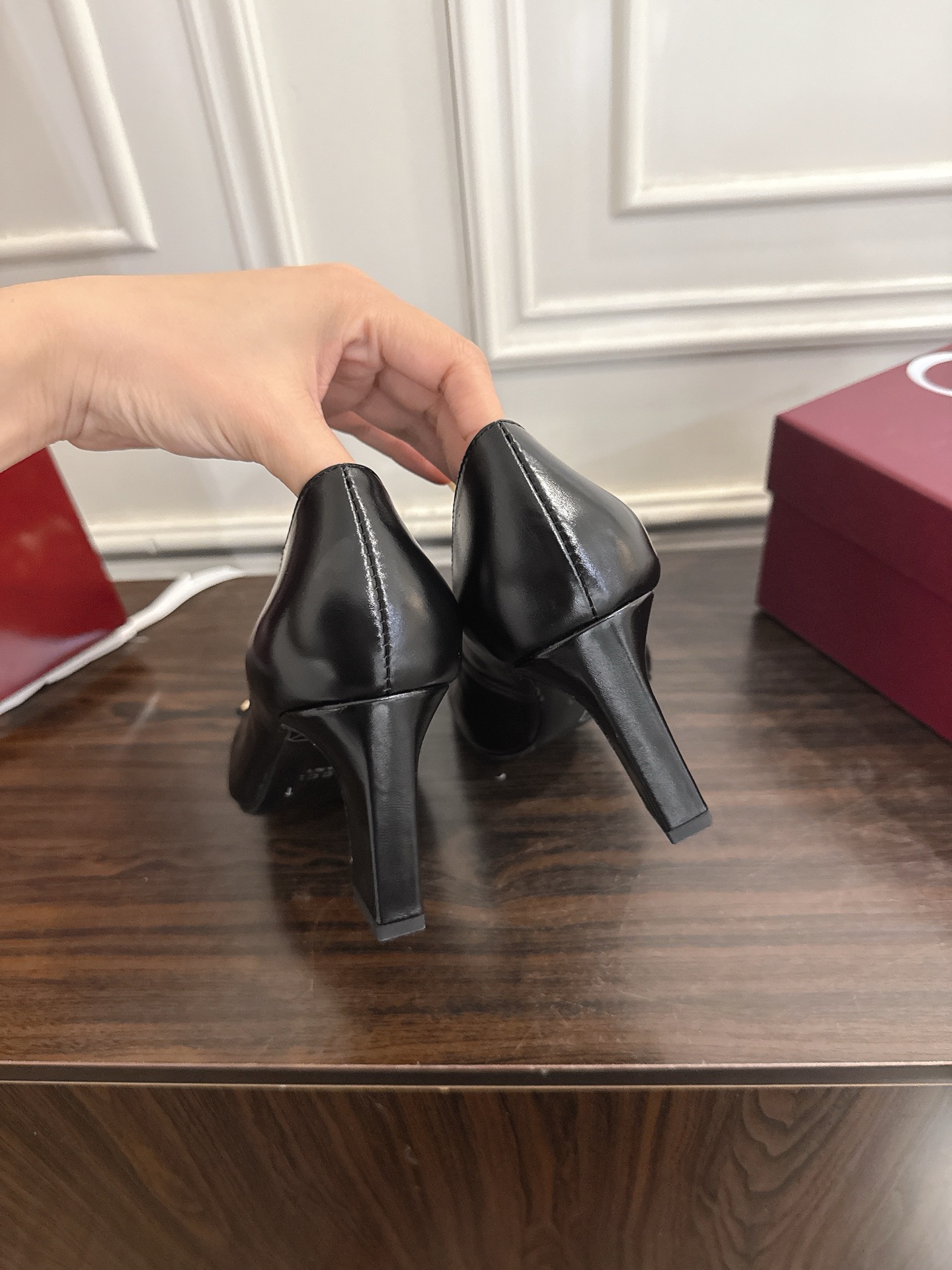 Gucci Signora系列饰马衔扣方头高跟鞋